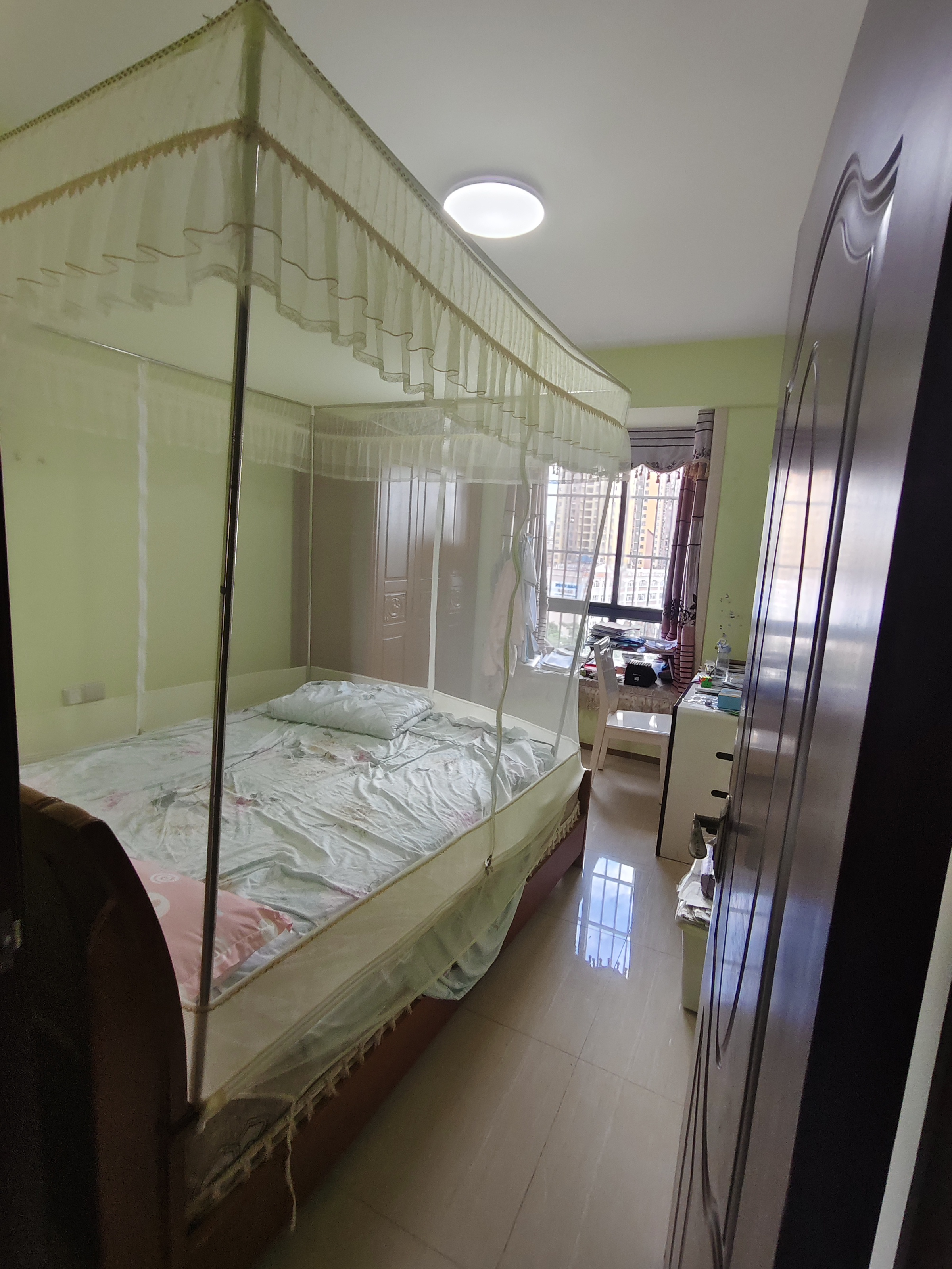 西岭华庭  3室2厅2卫    3200.0元/月 西岭华庭  3室2厅2卫    3200.0元/月室内图