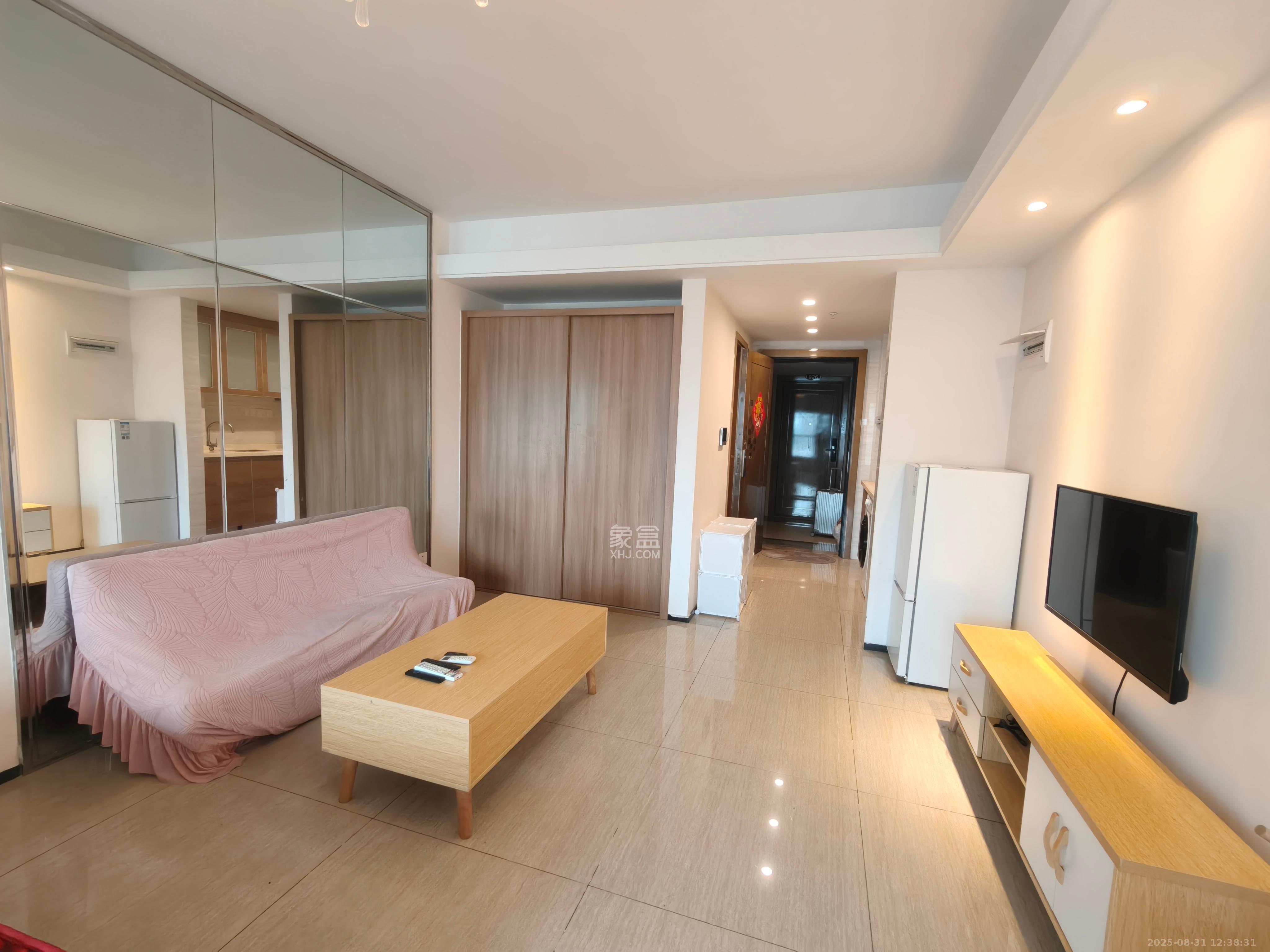 恒大翡翠华庭  1室1厅1卫    1400.0元/月 恒大翡翠华庭  1室1厅1卫    1400.0元/月室内图1