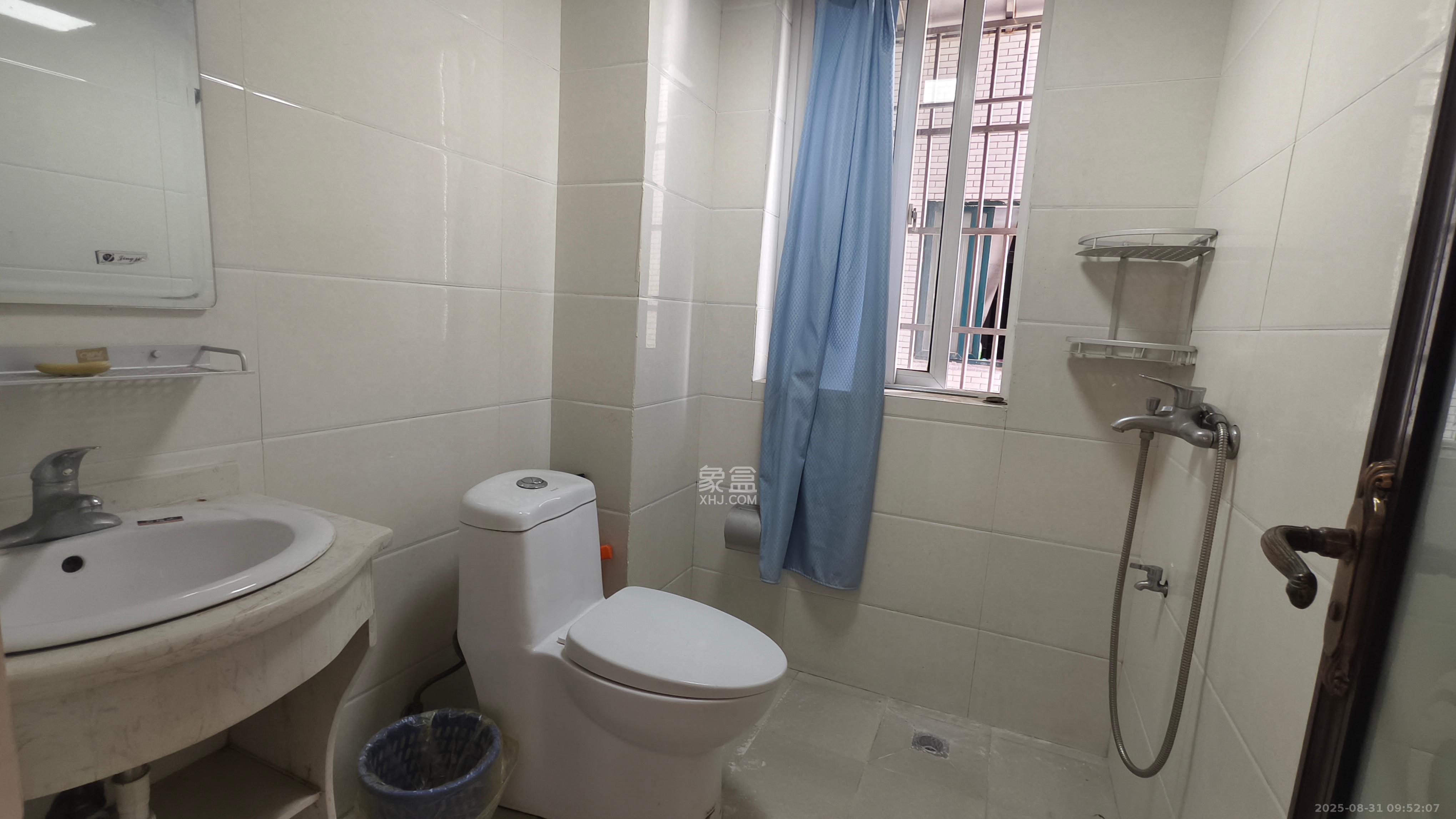 时代星城  3室2厅2卫    1700.0元/月室内图