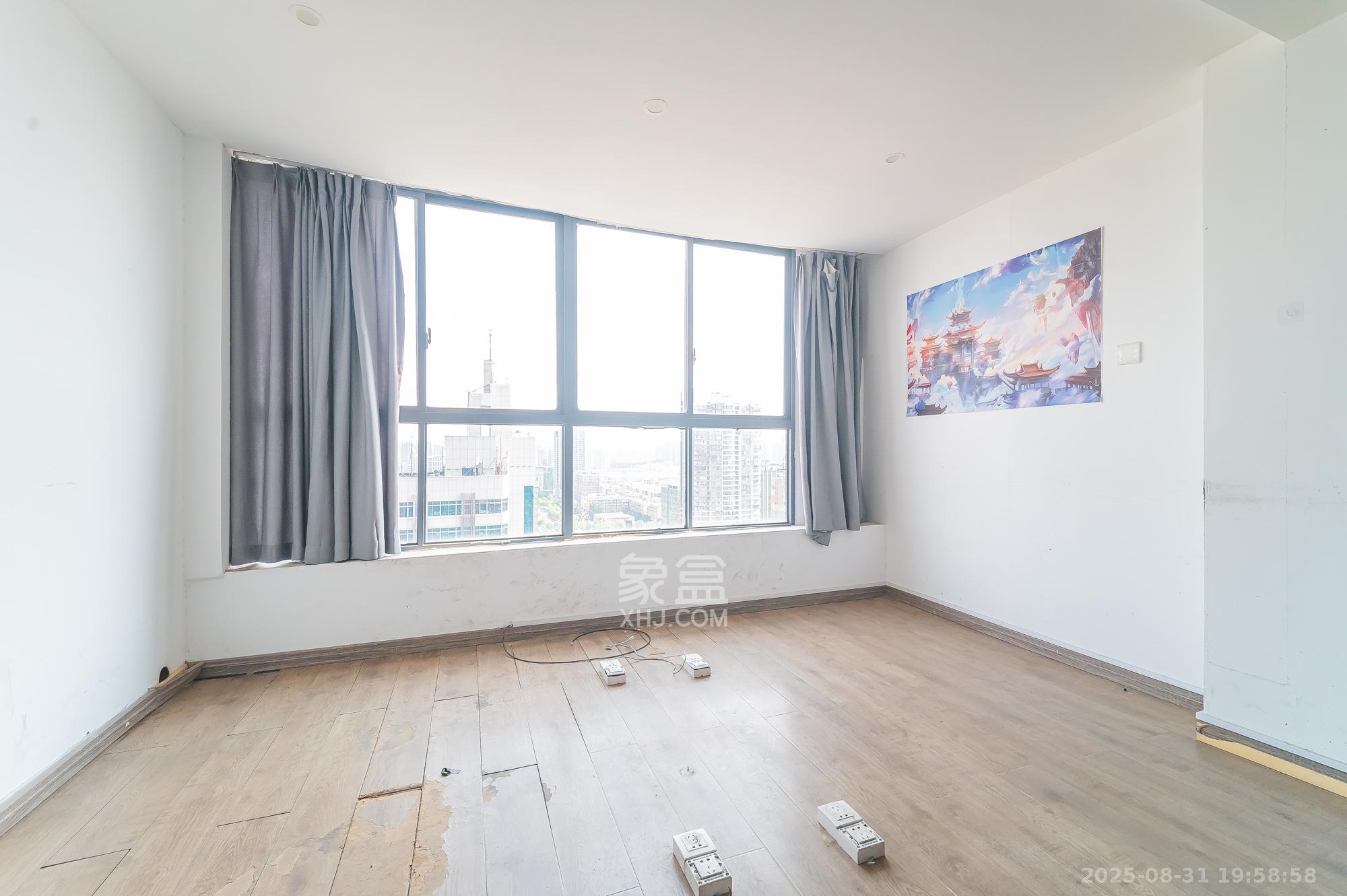 尚城  4室2厅1卫    70.5万其他