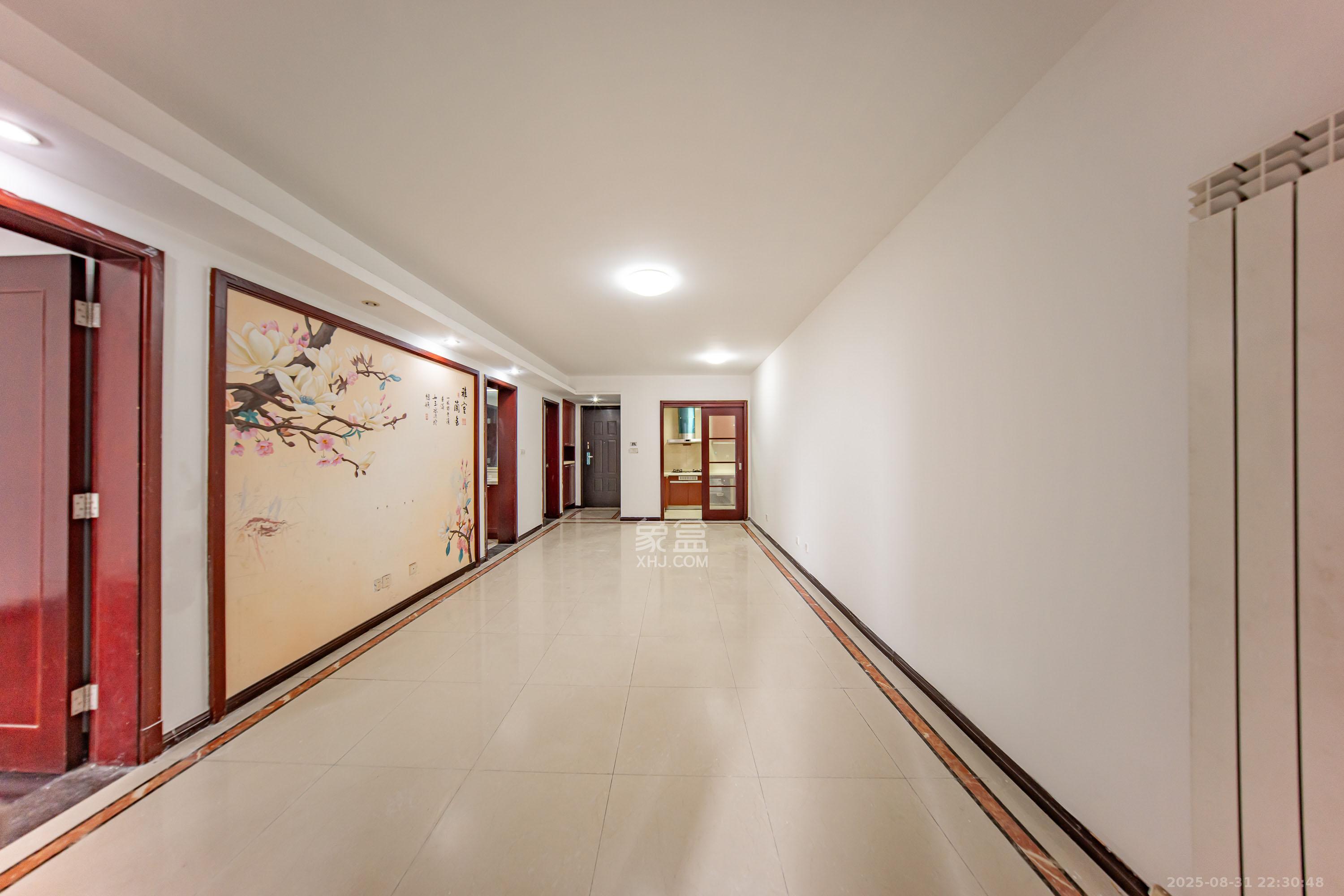 中海国际二期 3室2厅1卫 65.0万 中海国际二期 3室2厅1卫 65.0万客厅