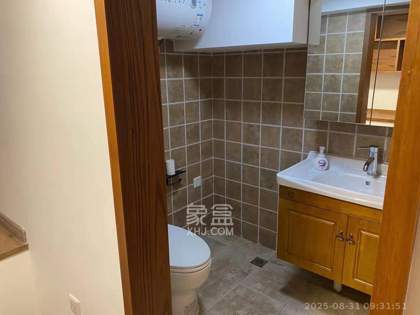 洋湖时代  1室1厅1卫    1600.0元/月 洋湖时代  1室1厅1卫    1600.0元/月室内图