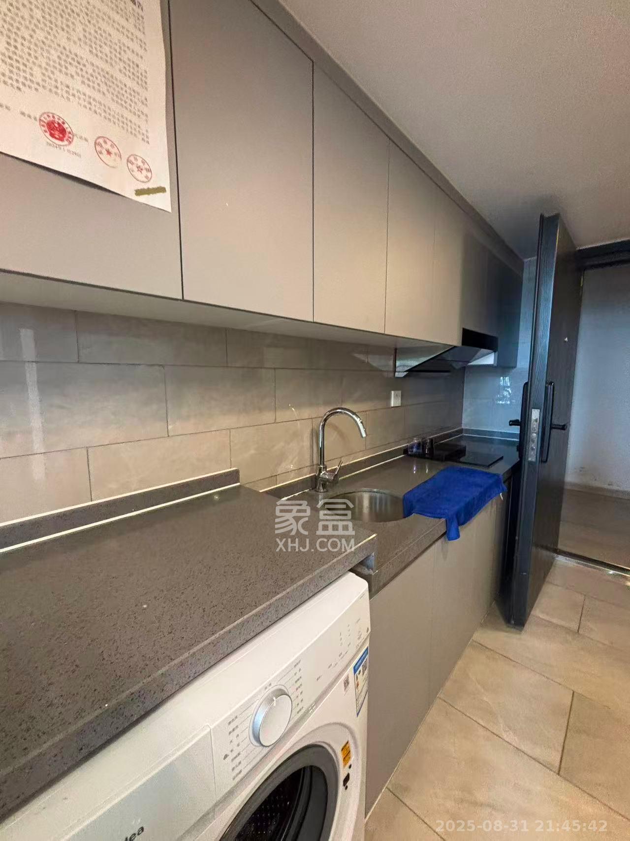 敬天广场 1室0厅0卫 3200.0元/月 敬天广场 1室0厅0卫 3200.0元/月室内图