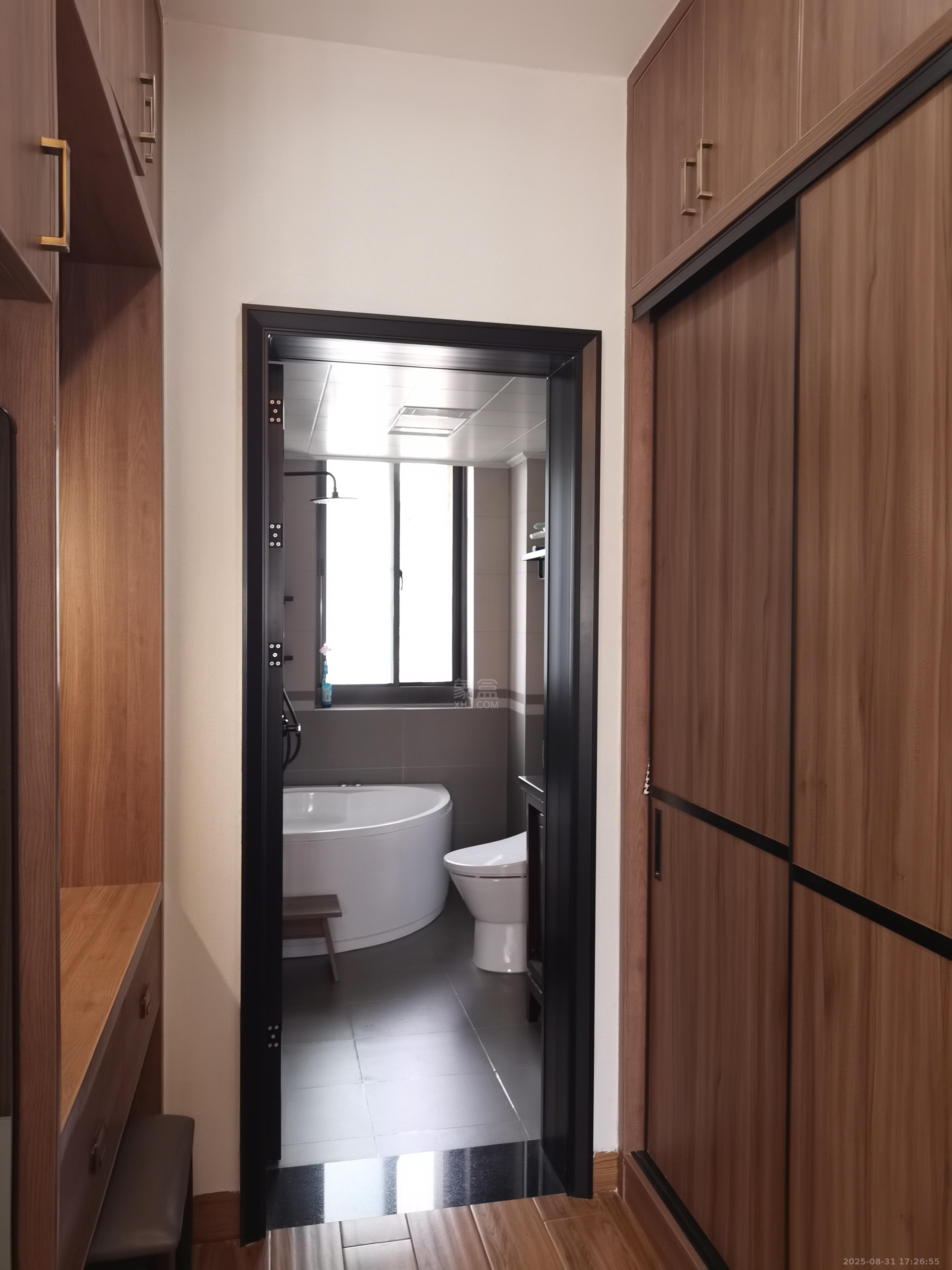 湘银二期世纪花园 4室3厅4卫 2800.0元/月 湘银二期世纪花园 4室3厅4卫 2800.0元/月室内图