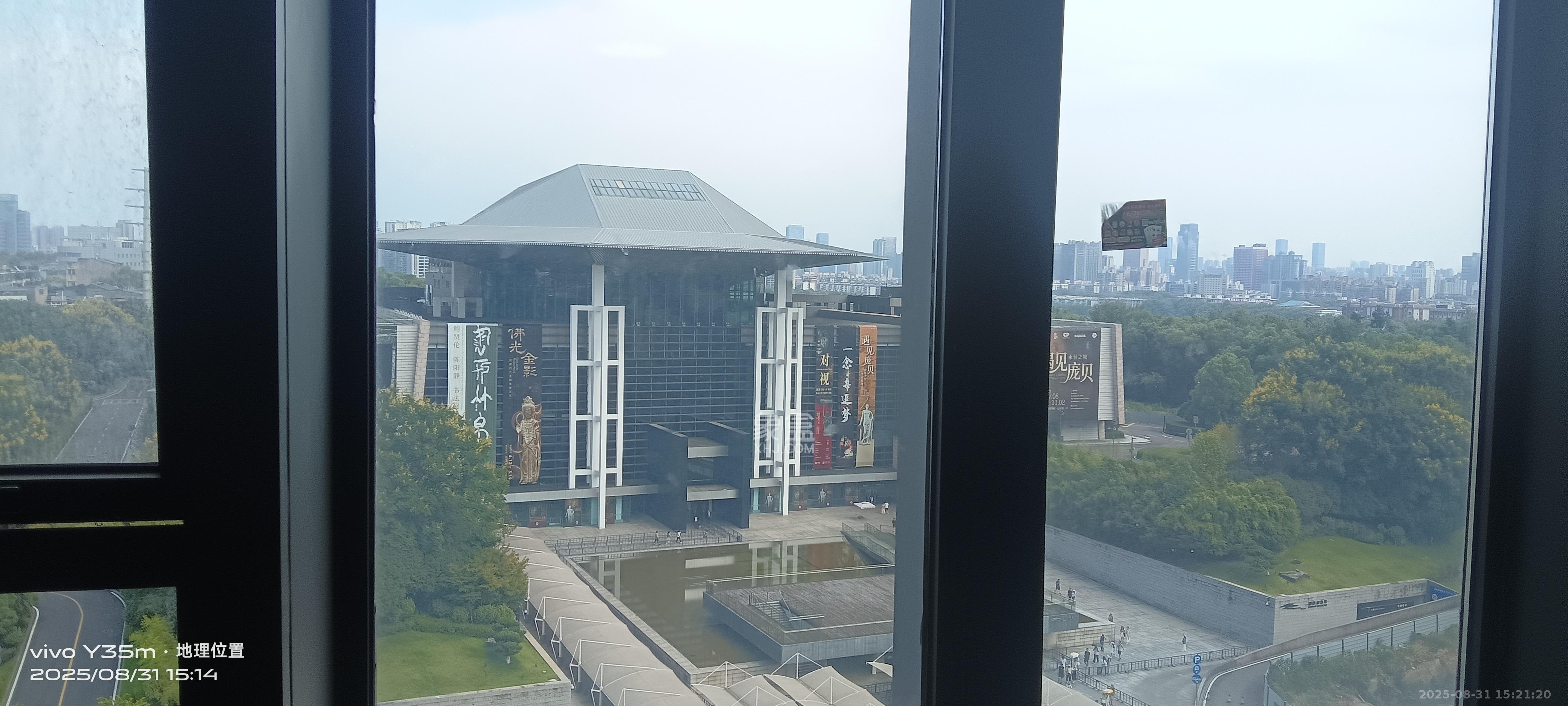 公园9号大都会 1室1厅1卫 2400.0元/月 公园9号大都会 1室1厅1卫 2400.0元/月室内图