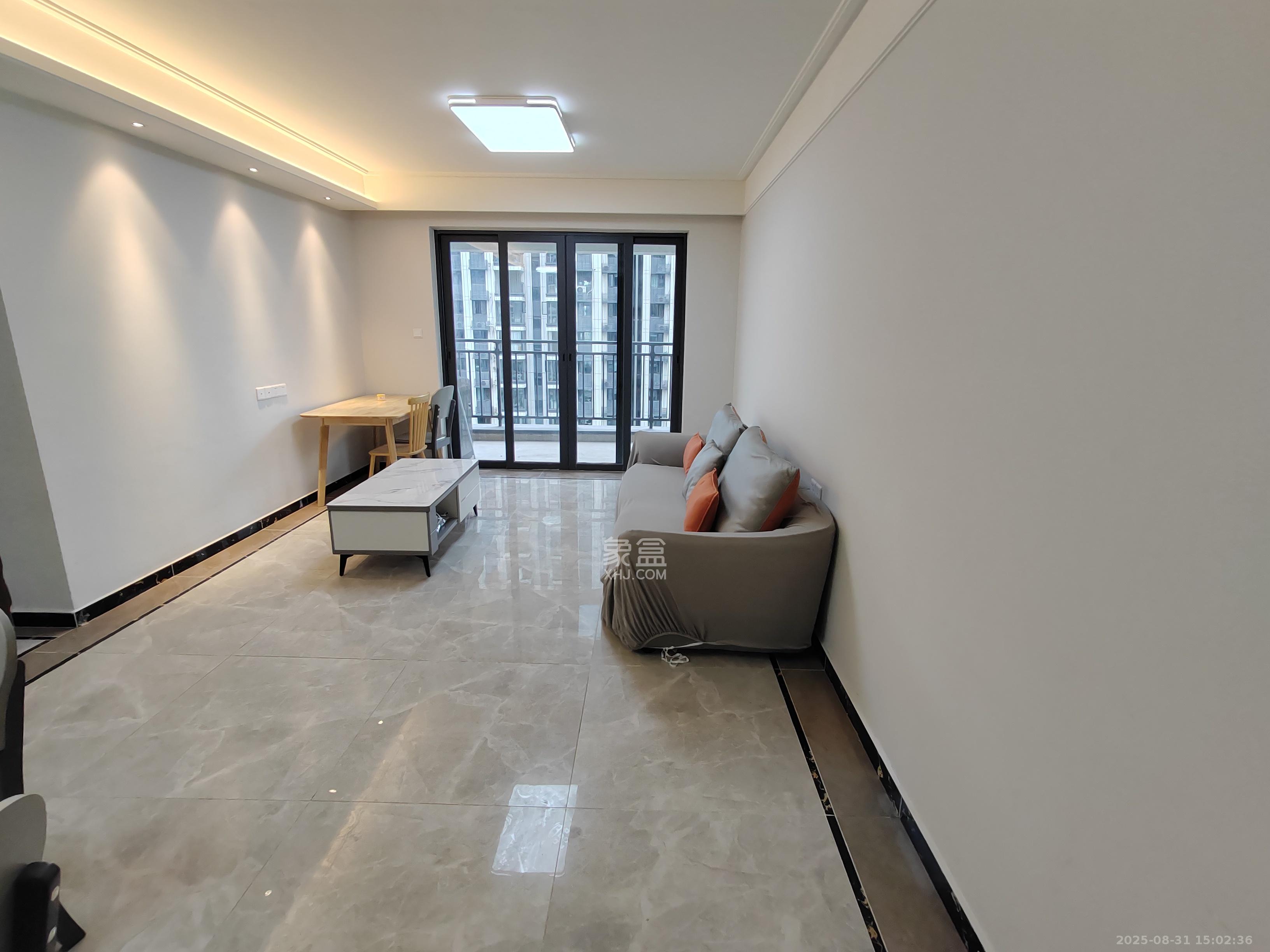 保利恒伟时光印象  4室2厅2卫    3000.0元/月 保利恒伟时光印象  4室2厅2卫    3000.0元/月