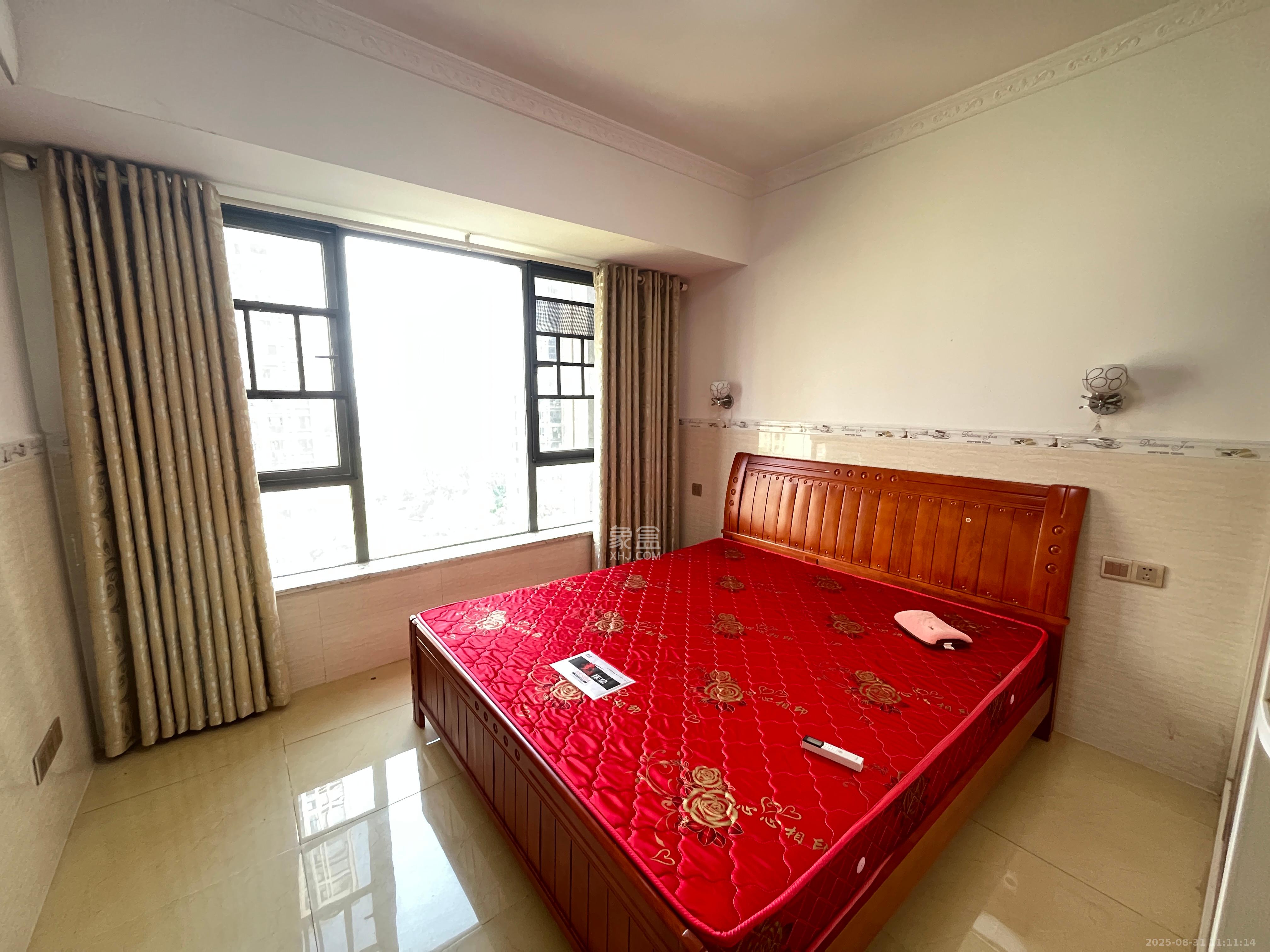 嘉宇盛世华章  3室2厅2卫    3000.0元/月室内图