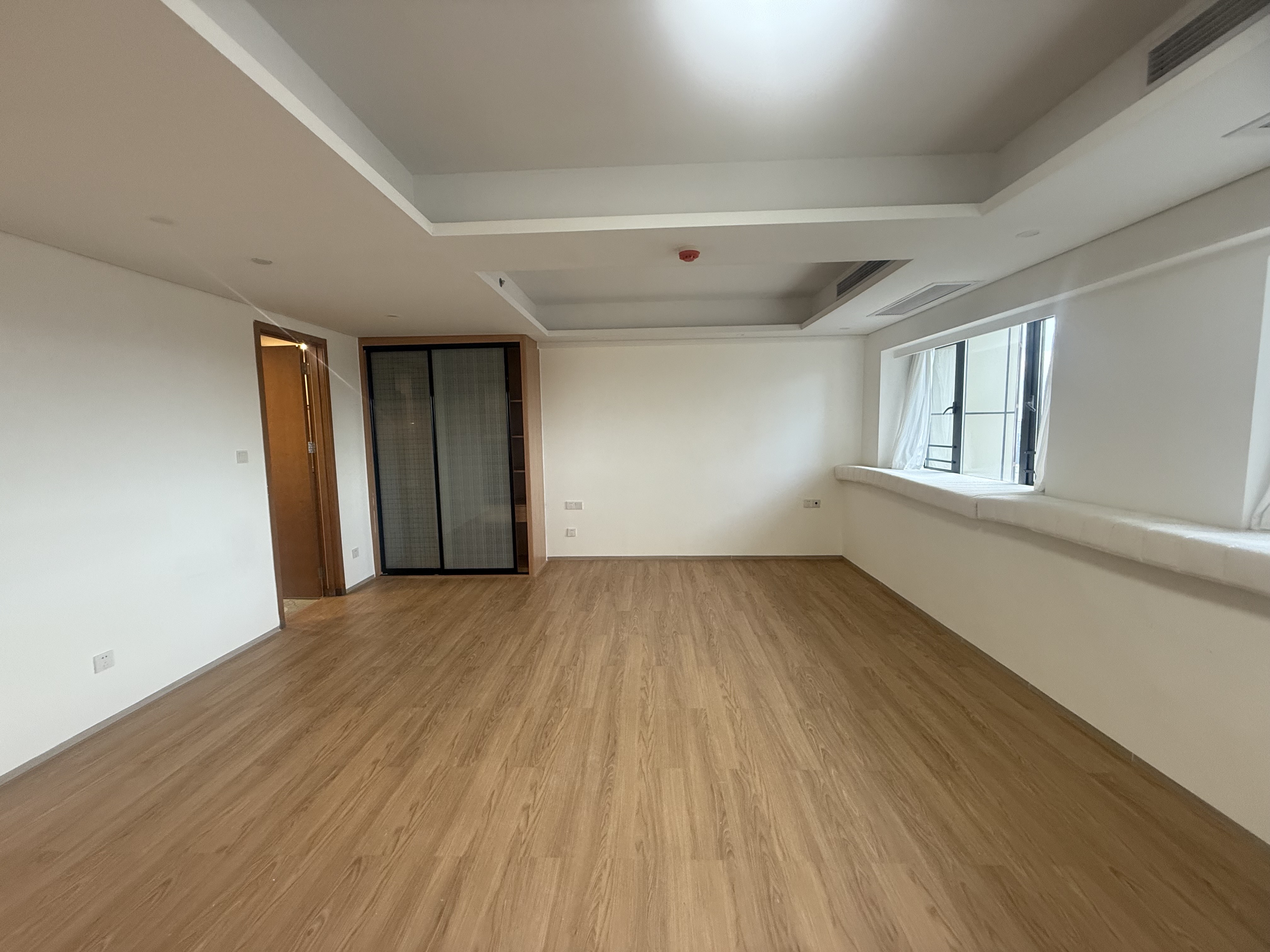 海航豪庭南苑  1室0厅1卫    2700.0元/月 海航豪庭南苑  1室0厅1卫    2700.0元/月室内图