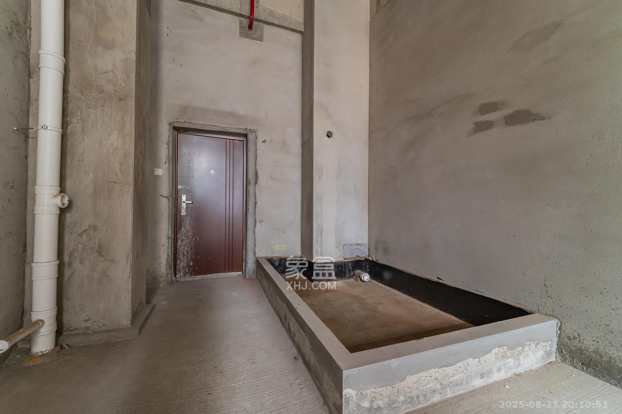 华润置地广场二期 1室1厅1卫 25.80万 华润置地广场二期 1室1厅1卫 25.80万其他