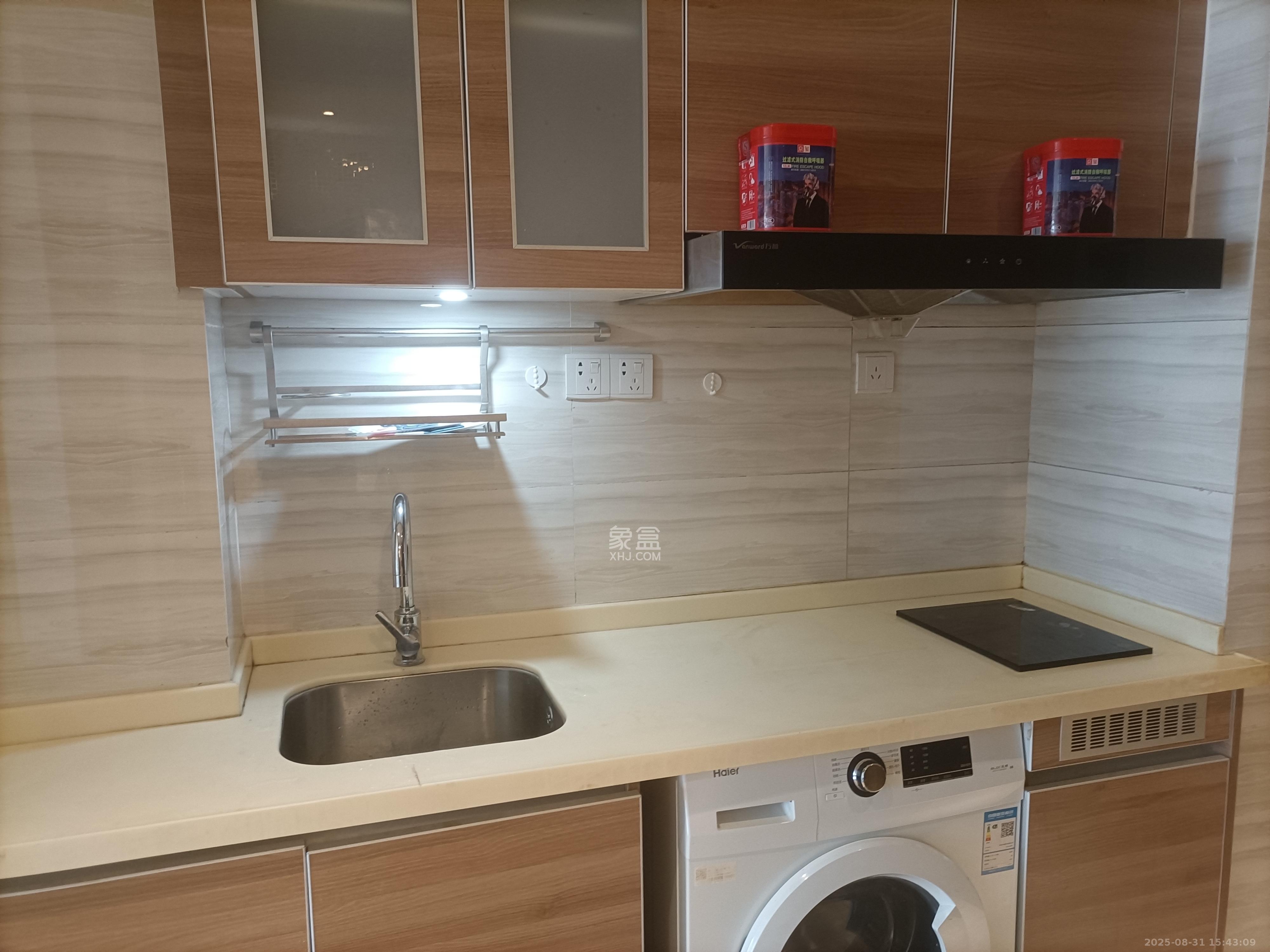 恒大国际广场  1室1厅1卫    1500.0元/月 恒大国际广场  1室1厅1卫    1500.0元/月室内图