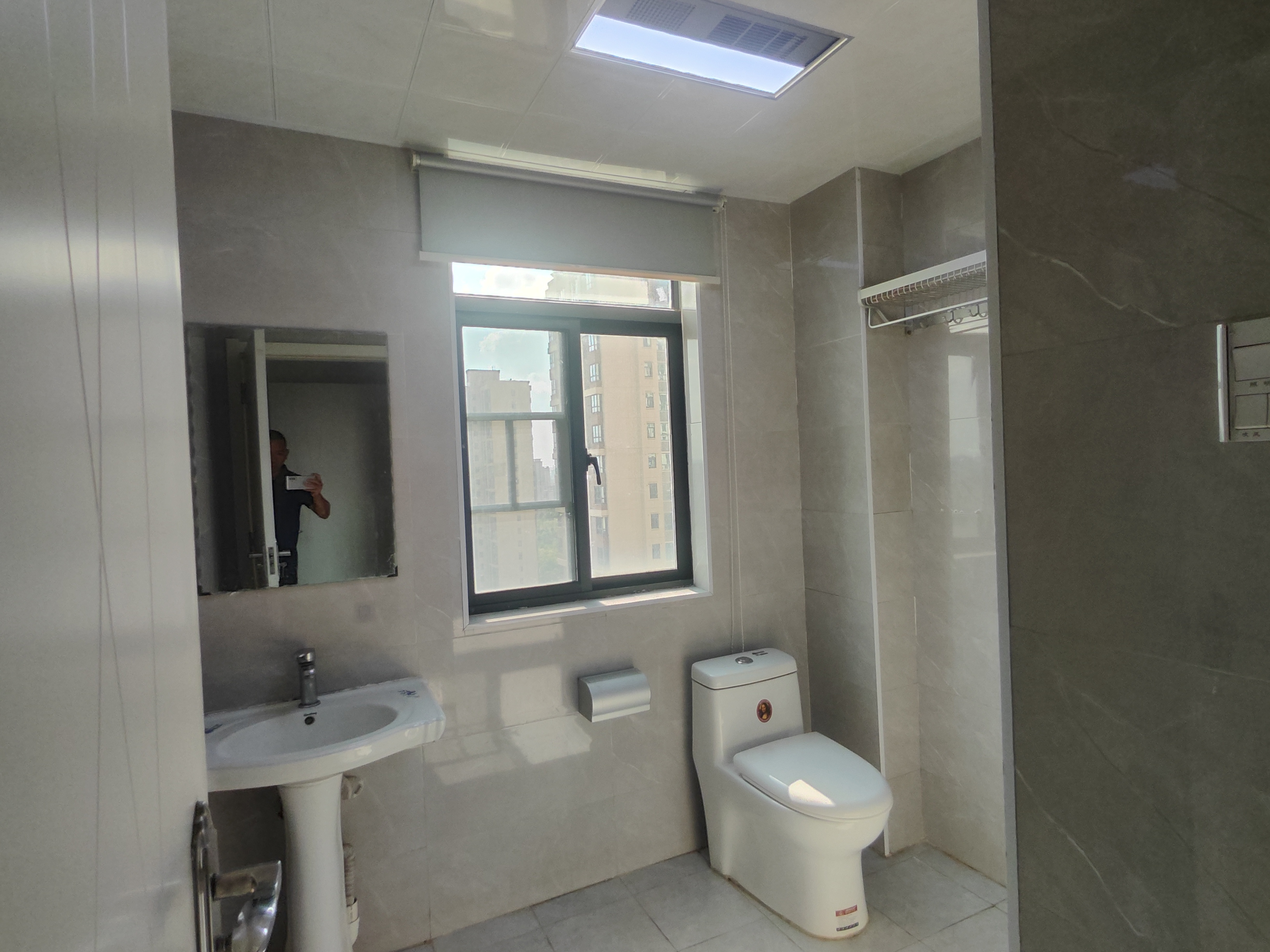 武广国际学苑  4室2厅2卫    119.8万 武广国际学苑  4室2厅2卫    119.8万室内图