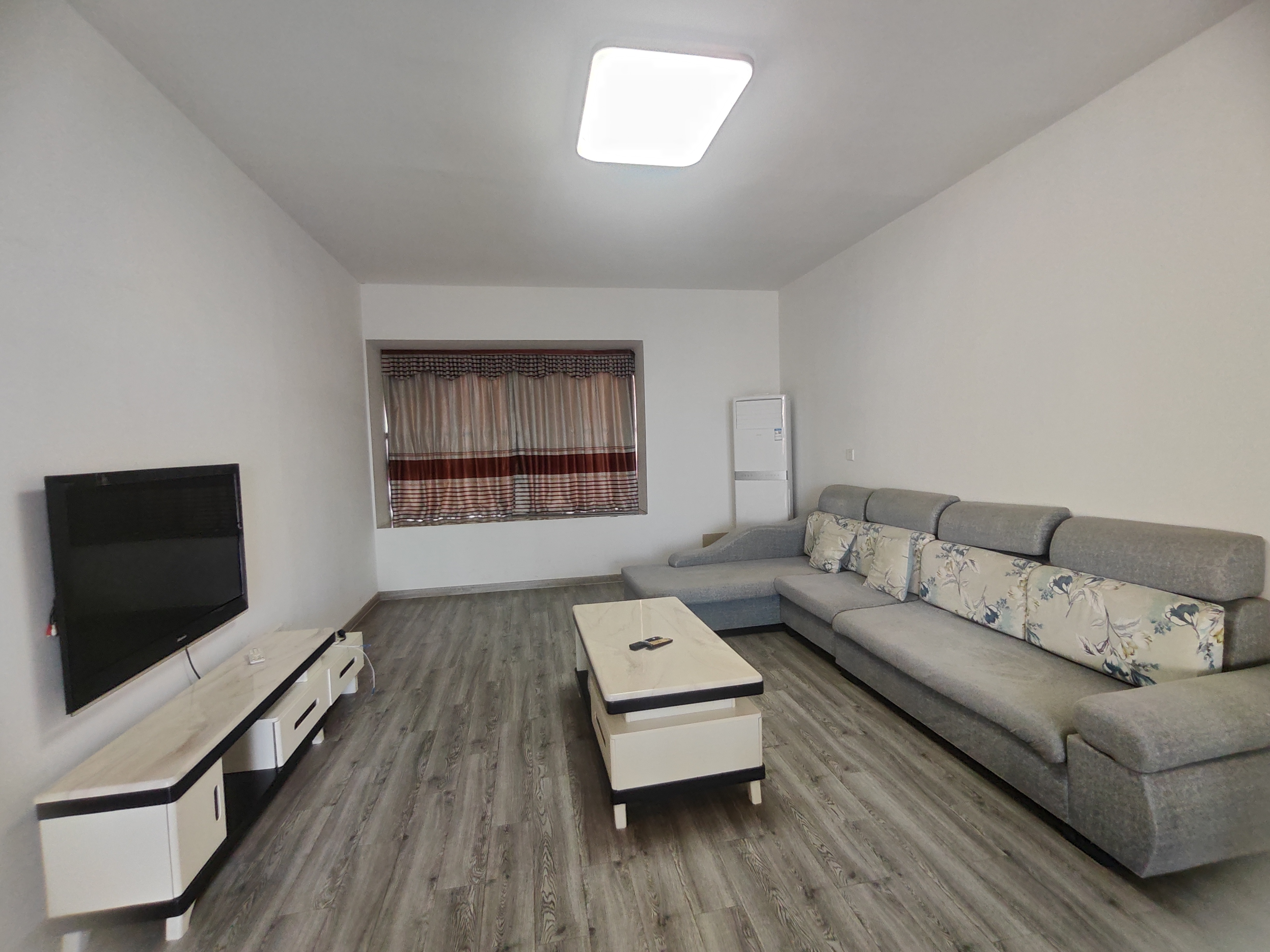 武广国际学苑  4室2厅2卫    119.8万 武广国际学苑  4室2厅2卫    119.8万室内图