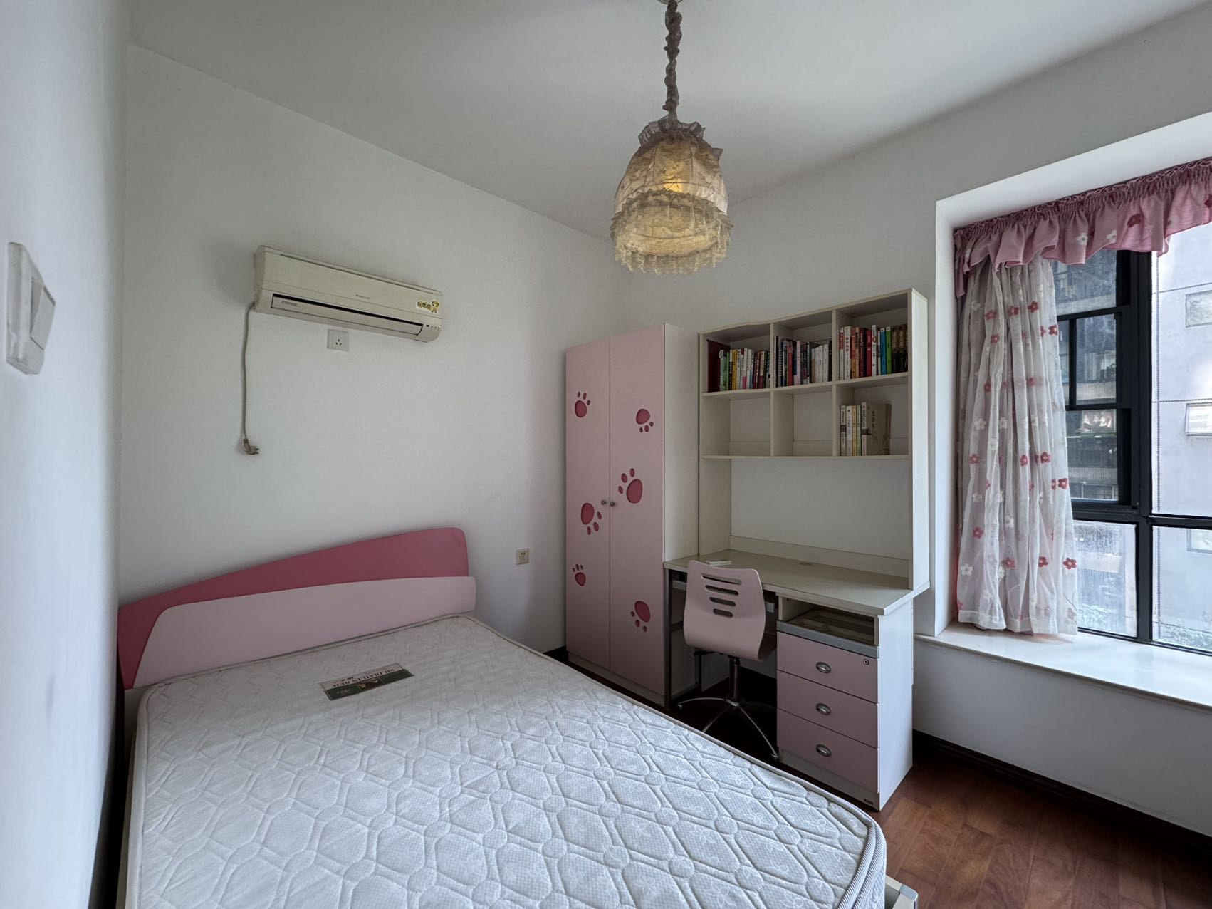 城市风景  2室2厅1卫    32.8万 城市风景  2室2厅1卫    32.8万室内图