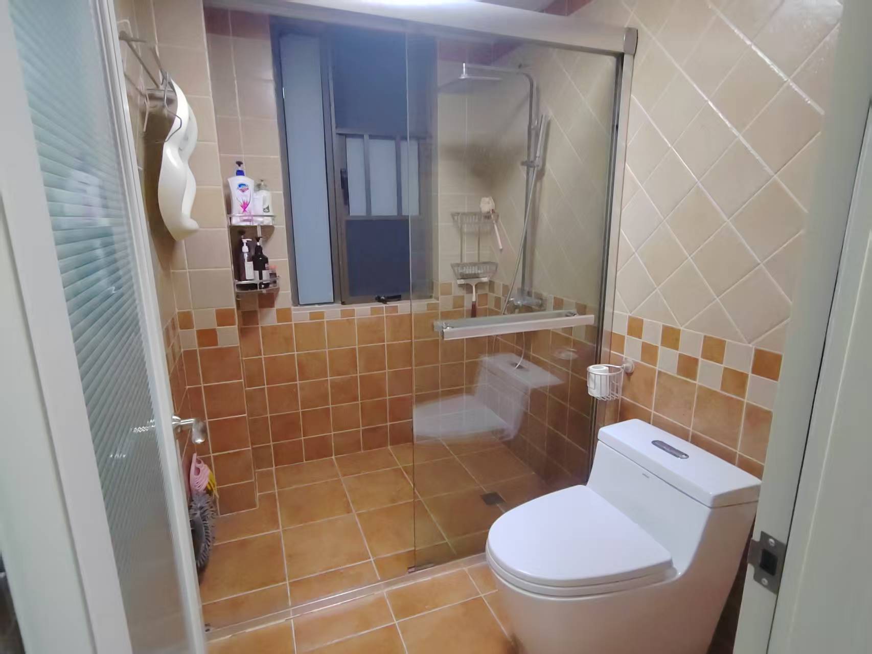 凯旋名门人民中路1006号 3室2厅2卫 95.0万 凯旋名门人民中路1006号 3室2厅2卫 95.0万室内图