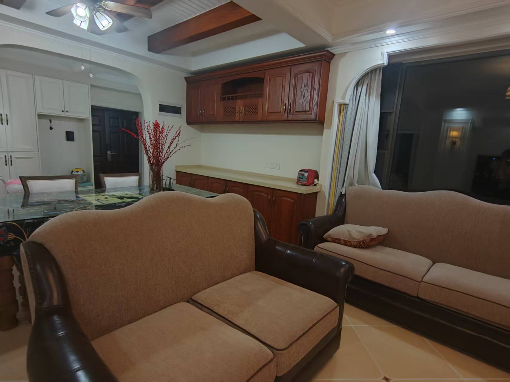 凯旋名门人民中路1006号 3室2厅2卫 95.0万 凯旋名门人民中路1006号 3室2厅2卫 95.0万室内图