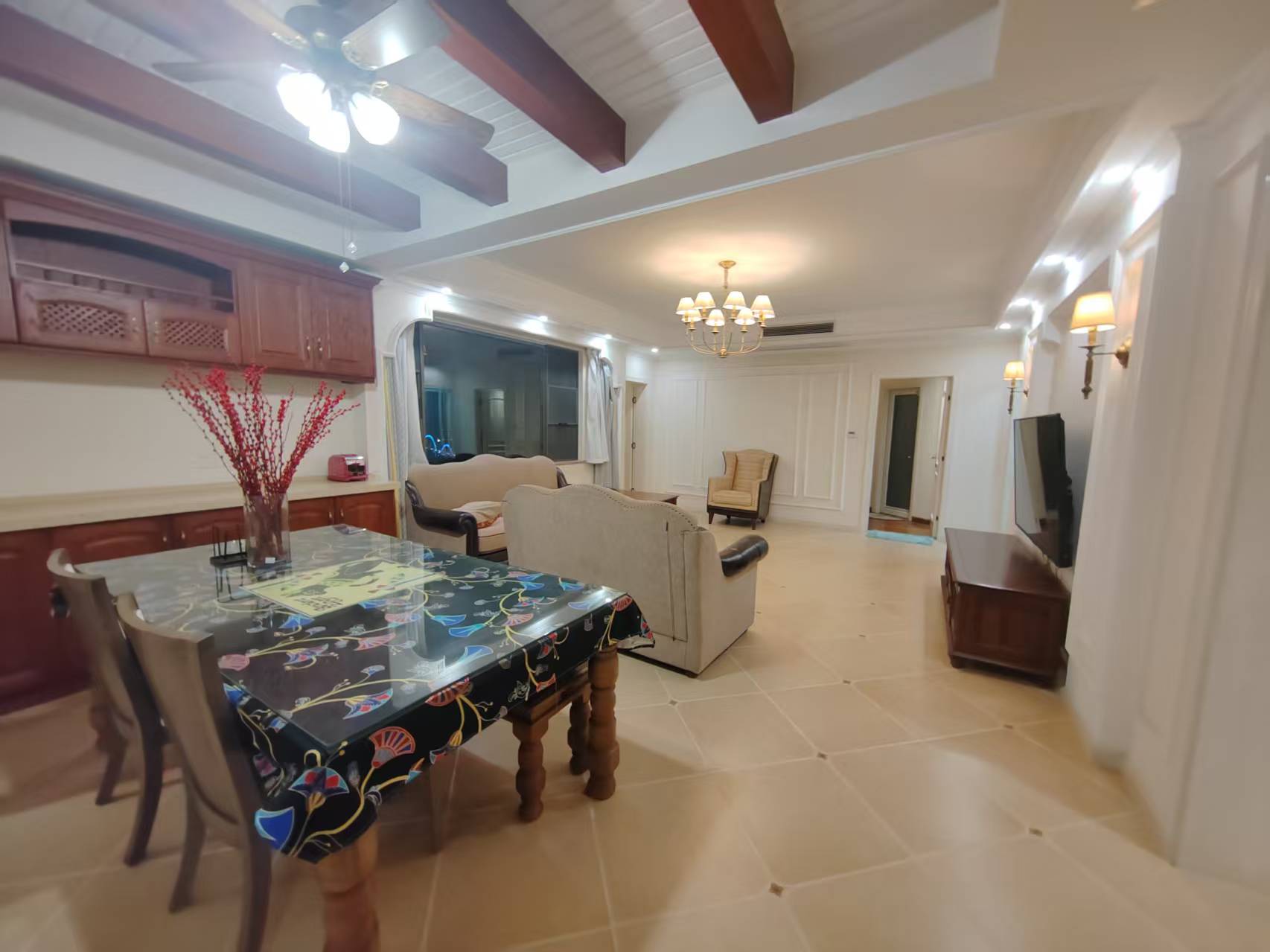 凯旋名门人民中路1006号 3室2厅2卫 95.0万 凯旋名门人民中路1006号 3室2厅2卫 95.0万室内图