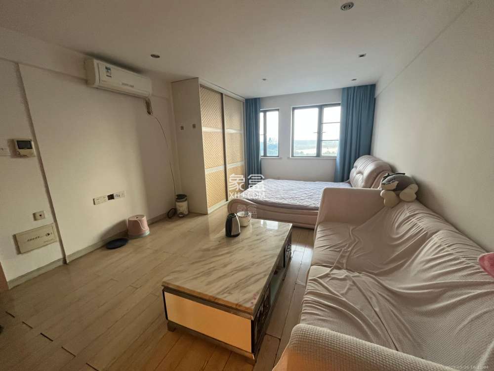 山水国际  1室1厅1卫    14.8万 山水国际  1室1厅1卫    14.8万