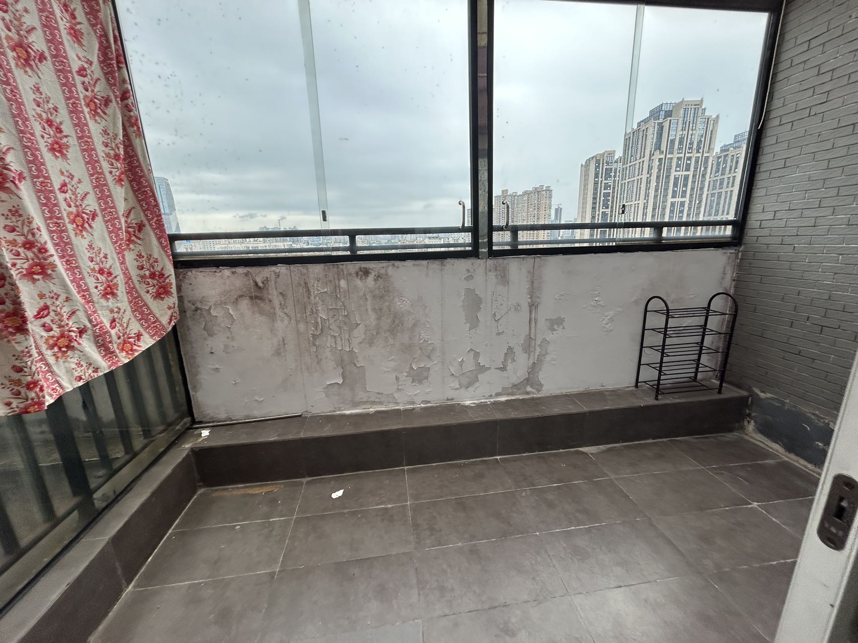 水岸春天  1室1厅1卫    23.8万室内图