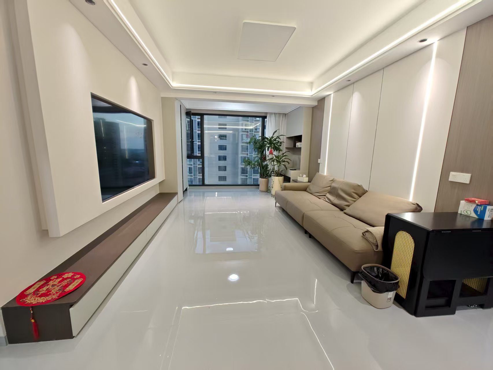 山水豪庭  3室2厅2卫   72.00万