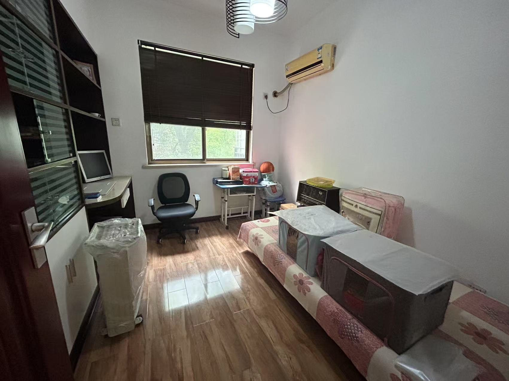 庐山恋 4室2厅2卫 56.8万 庐山恋 4室2厅2卫 56.8万室内图