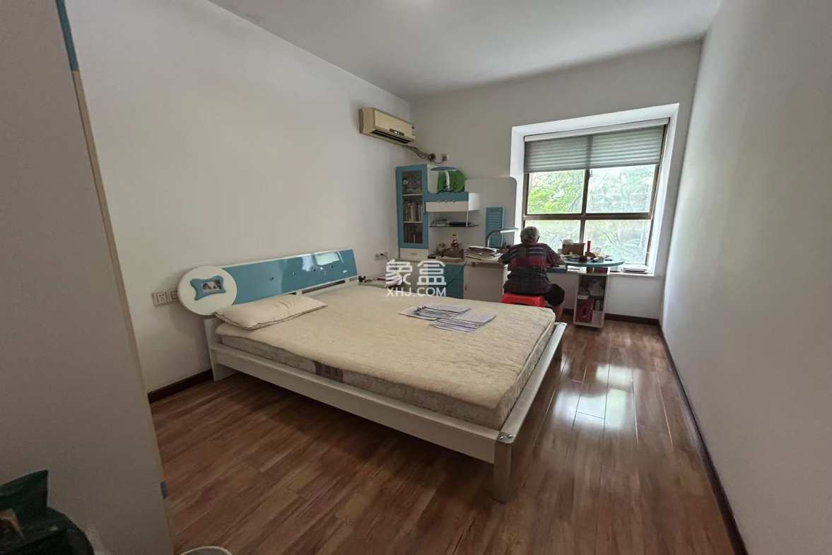 庐山恋 4室2厅2卫 56.8万 庐山恋 4室2厅2卫 56.8万室内图