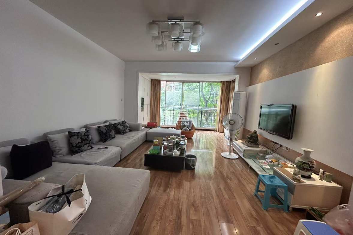 庐山恋 4室2厅2卫 56.8万 庐山恋 4室2厅2卫 56.8万室内图