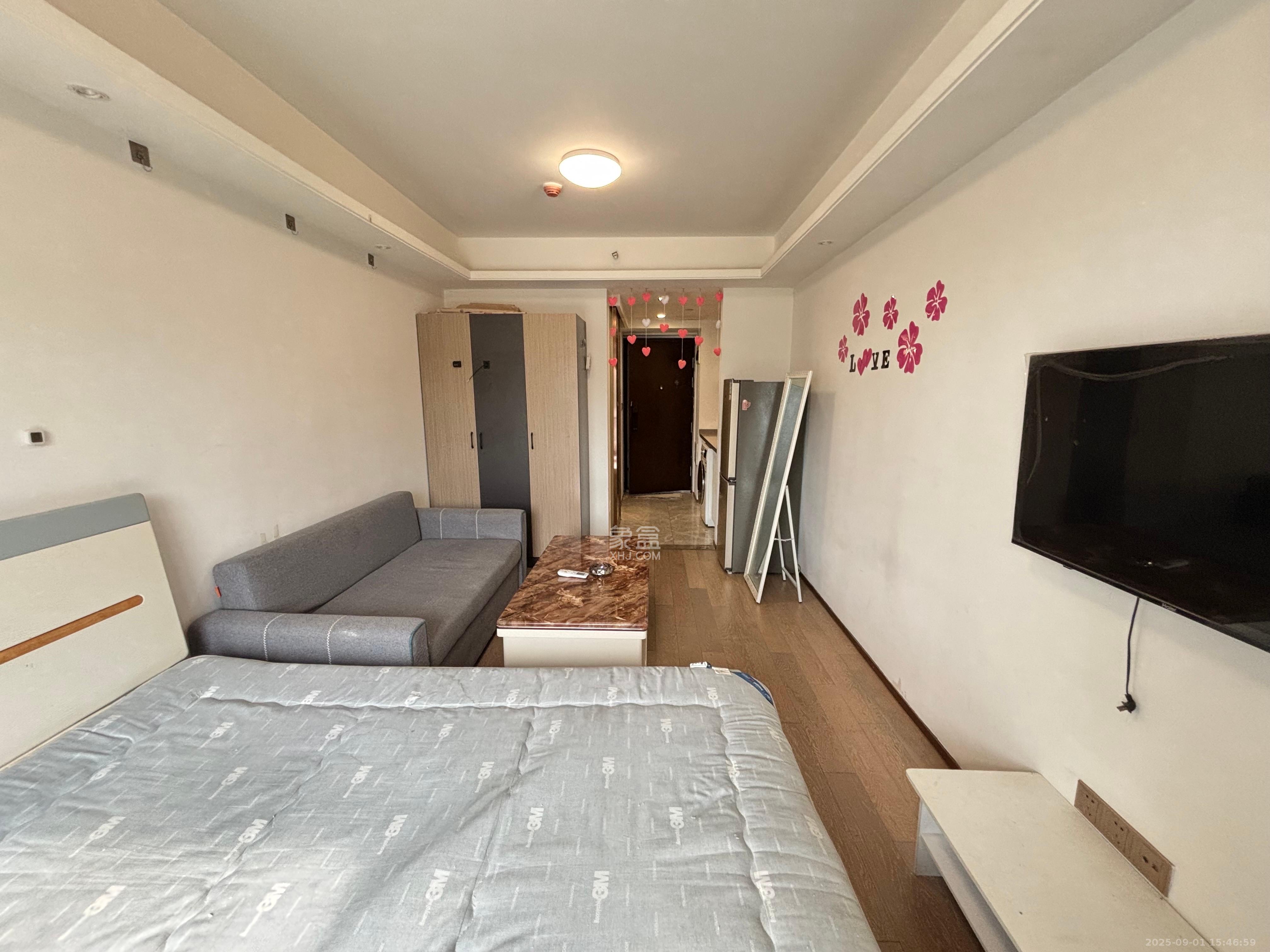 旭辉华宇南宸府  1室0厅0卫    1400.0元/月室内图