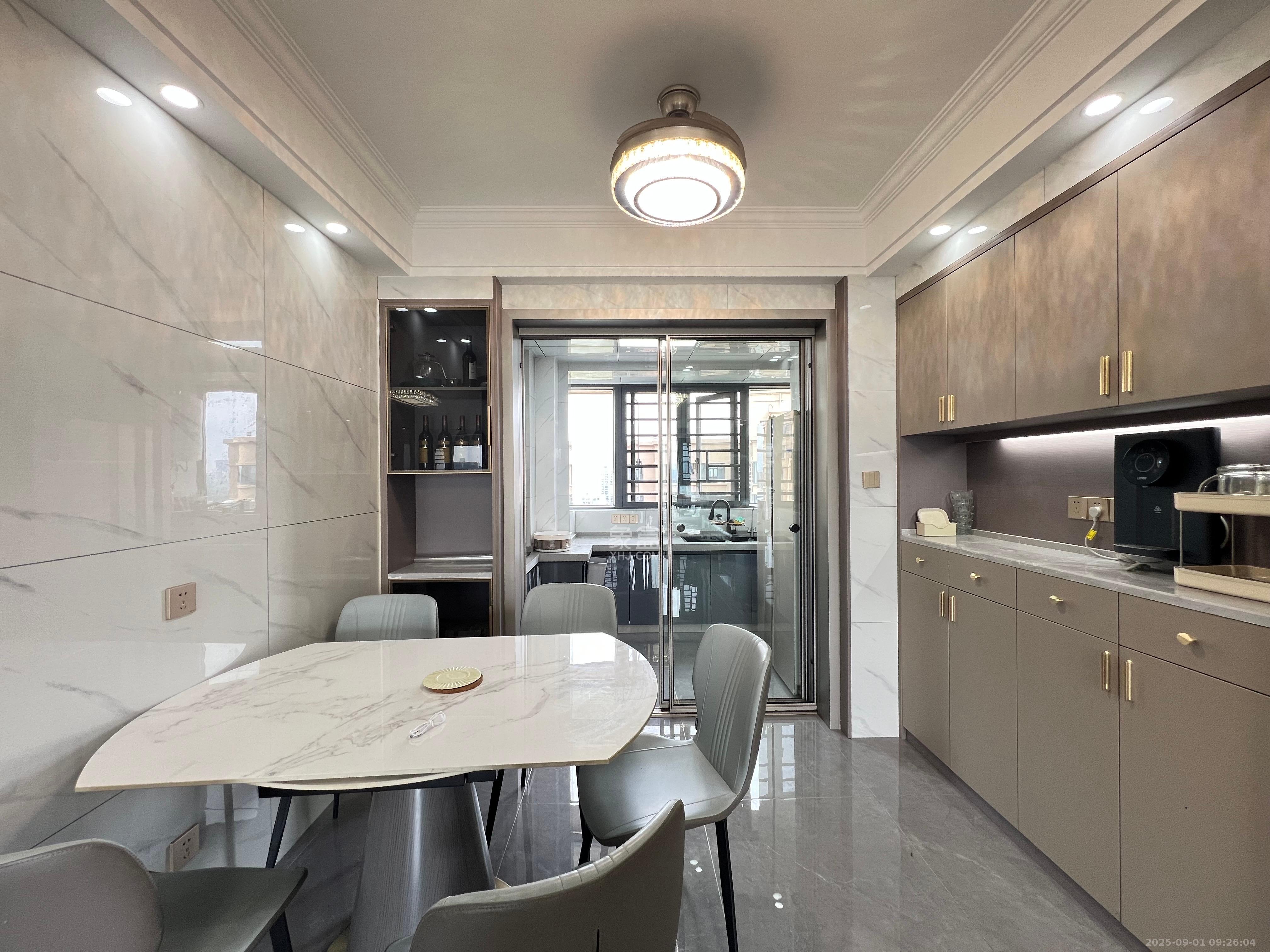 嘉雨东苑  2室1厅2卫    3600.0元/月室内图