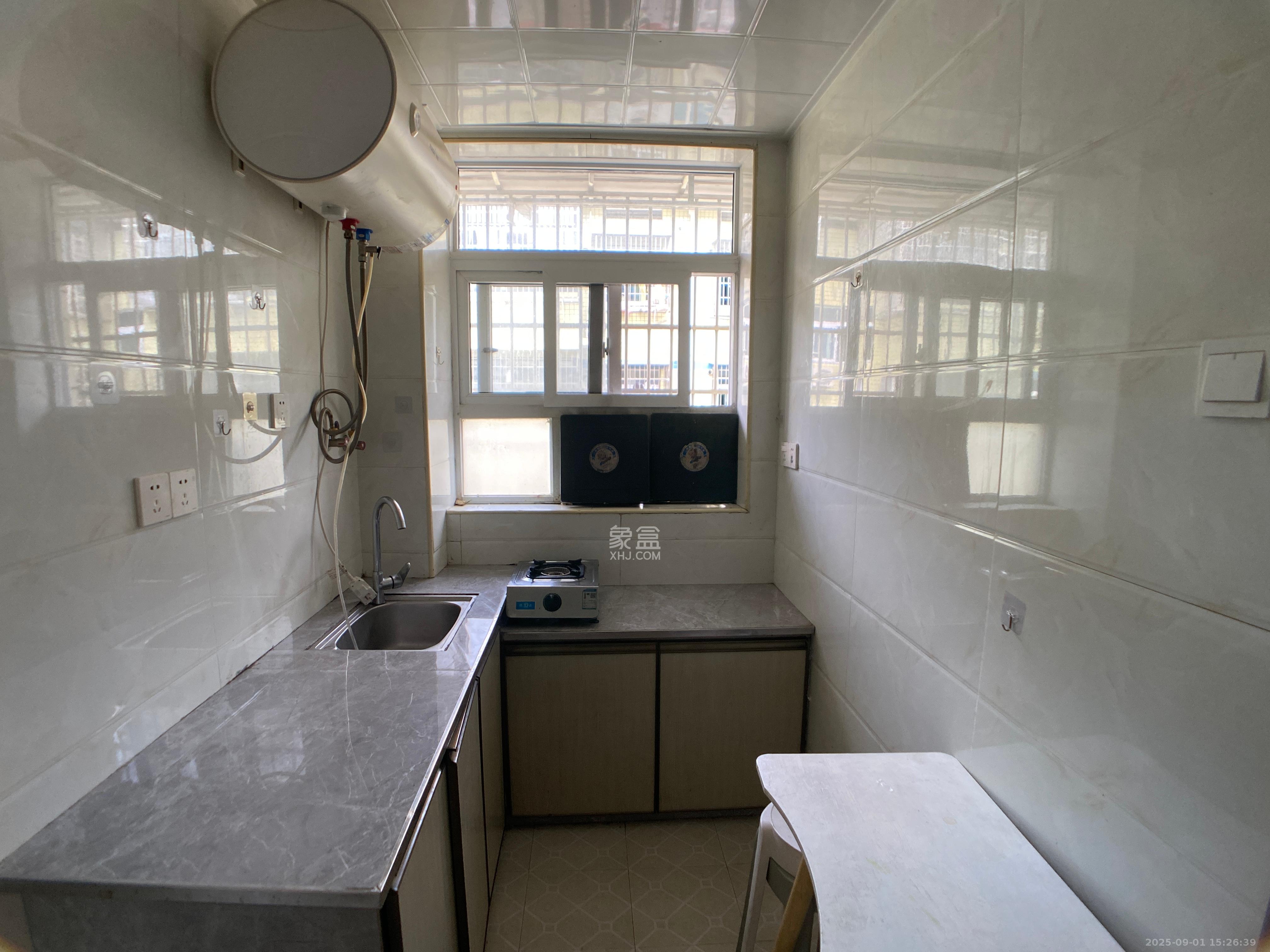 友兴家园  2室1厅1卫    1400.0元/月室内图