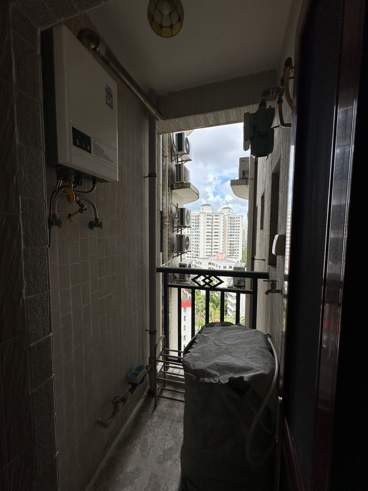 宇建城市花园  1室1厅1卫    2200.0元/月室内图