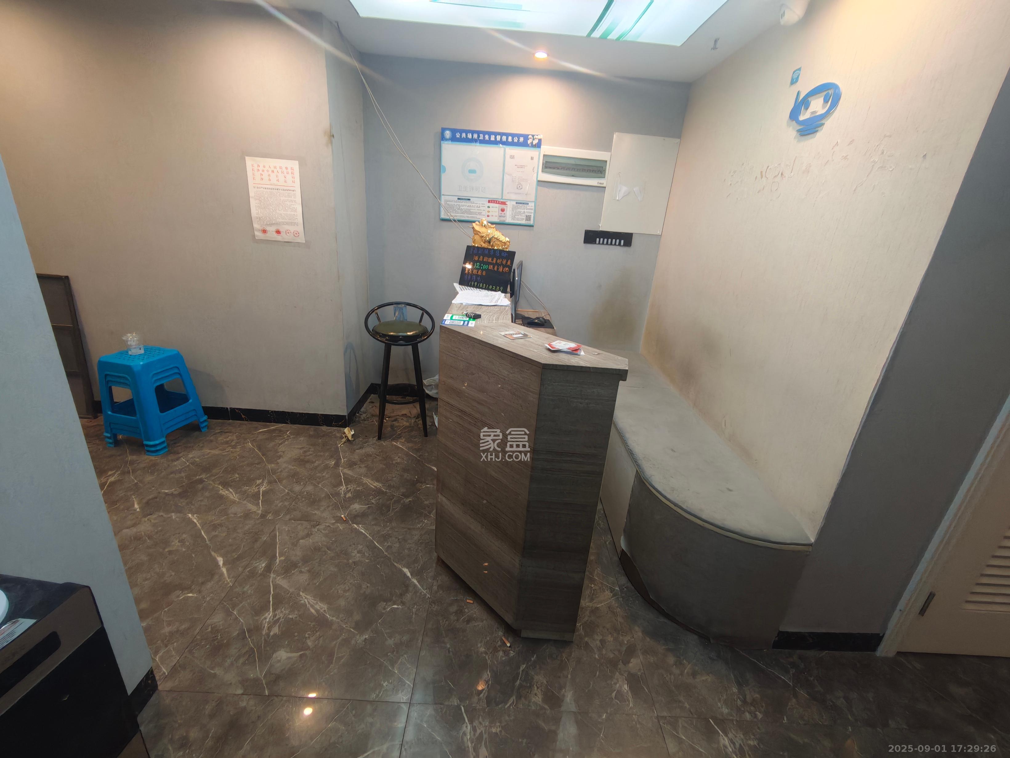 联合商厦  9室0厅9卫    7500.0元/月 联合商厦  9室0厅9卫    7500.0元/月室内图