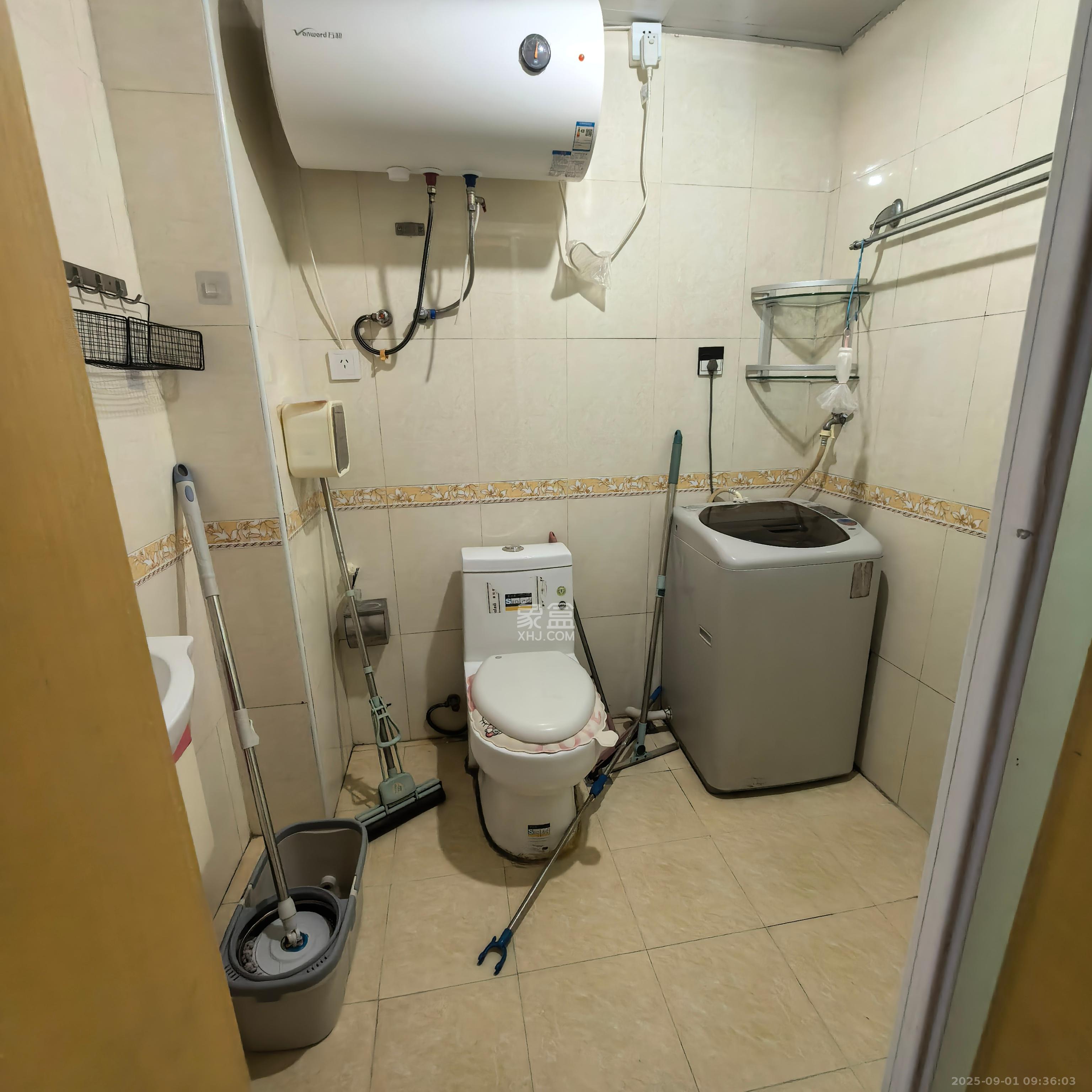 名富公寓  1室1厅1卫    1400.0元/月 名富公寓  1室1厅1卫    1400.0元/月室内图