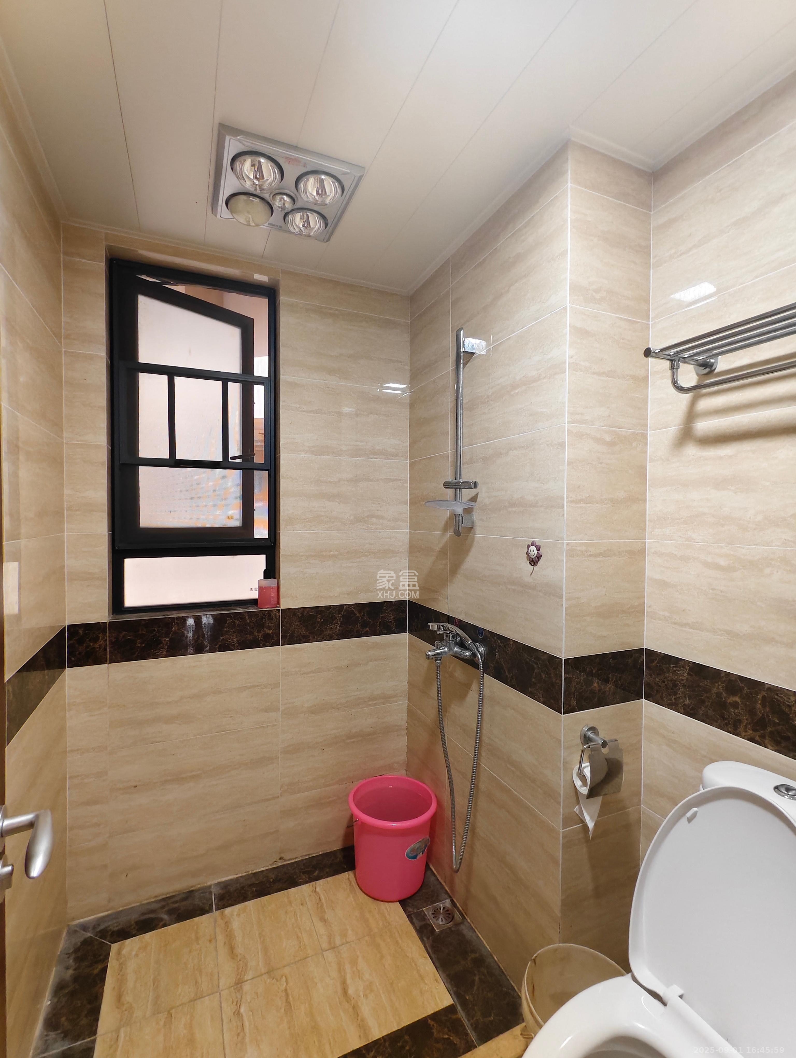 万科里金域国际  3室2厅2卫    3200.0元/月 万科里金域国际  3室2厅2卫    3200.0元/月室内图