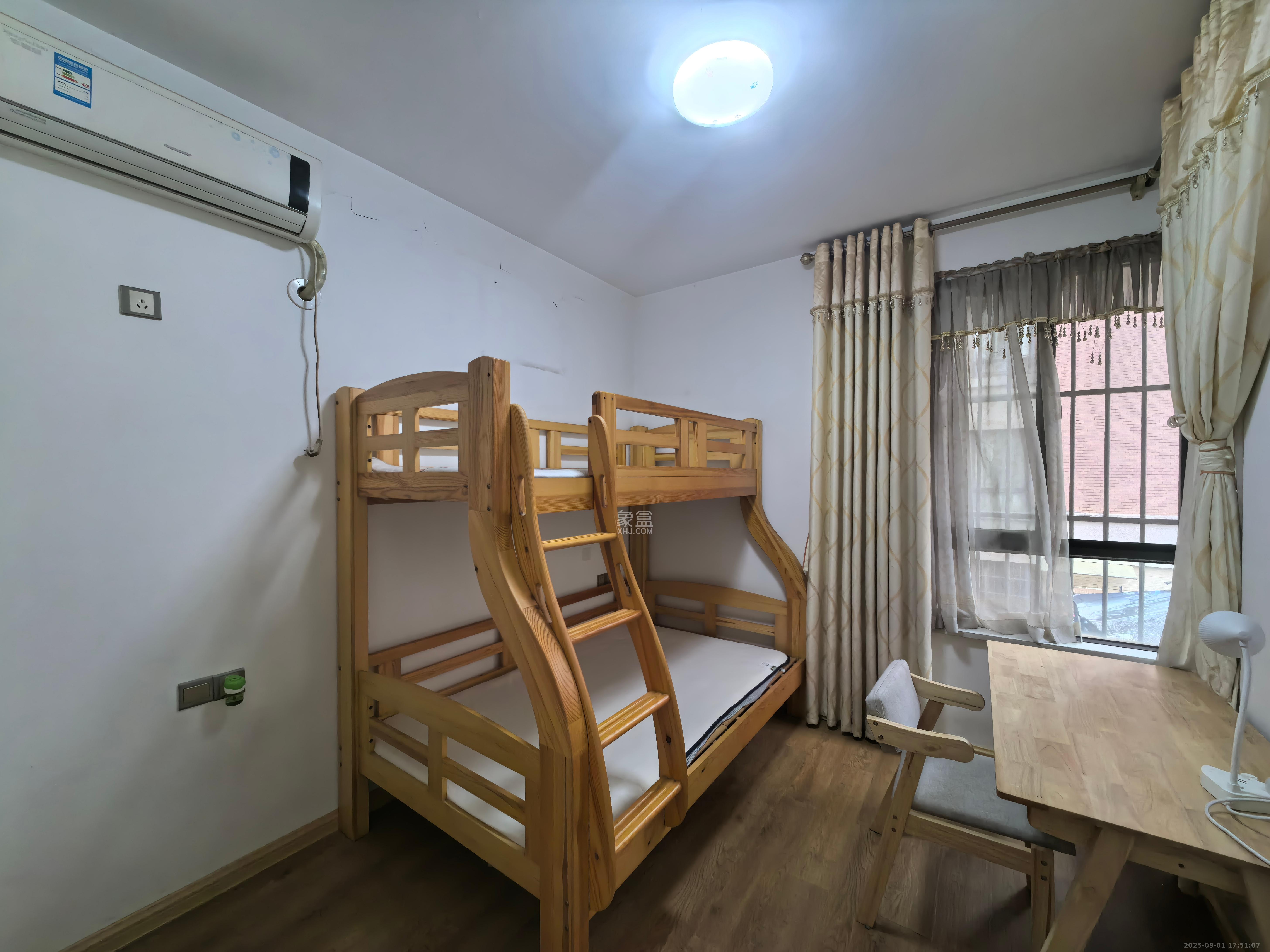 华润凤凰城一期 2室2厅1卫 2000.0元/月 华润凤凰城一期 2室2厅1卫 2000.0元/月室内图