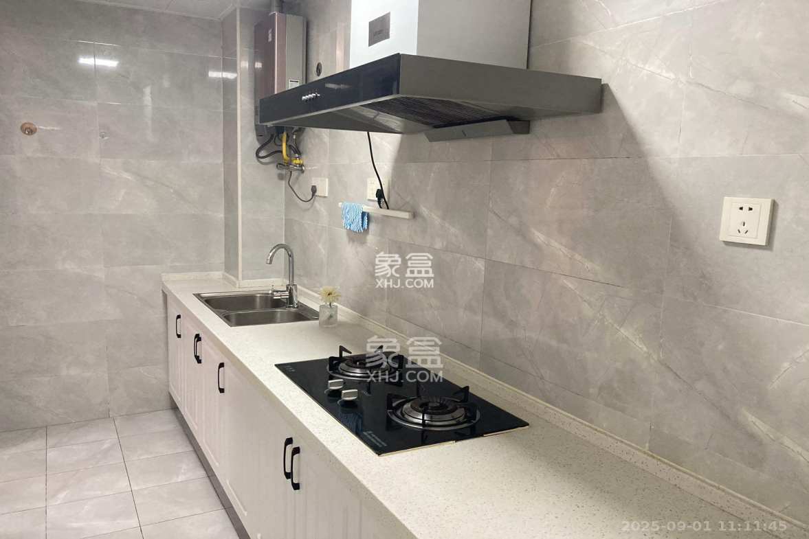 第六都(陆都小区)  2室2厅1卫    3200.0元/月 第六都(陆都小区)  2室2厅1卫    3200.0元/月室内图