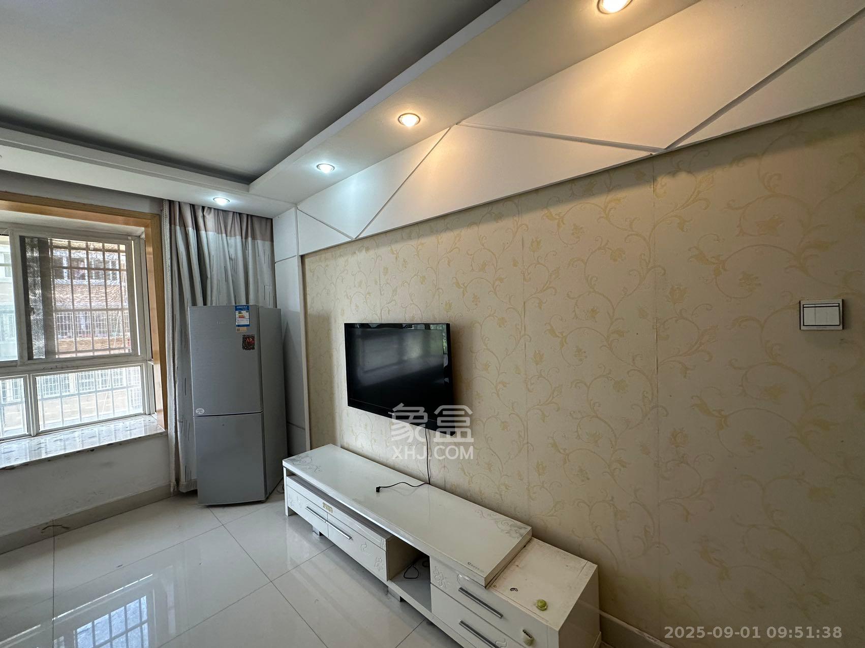 景环小区  2室2厅1卫    1400.0元/月 景环小区  2室2厅1卫    1400.0元/月室内图