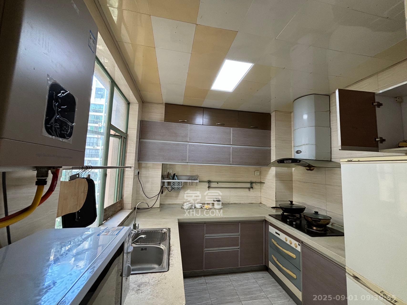 锦绣华天 3室2厅2卫 3000.0元/月 锦绣华天 3室2厅2卫 3000.0元/月室内图