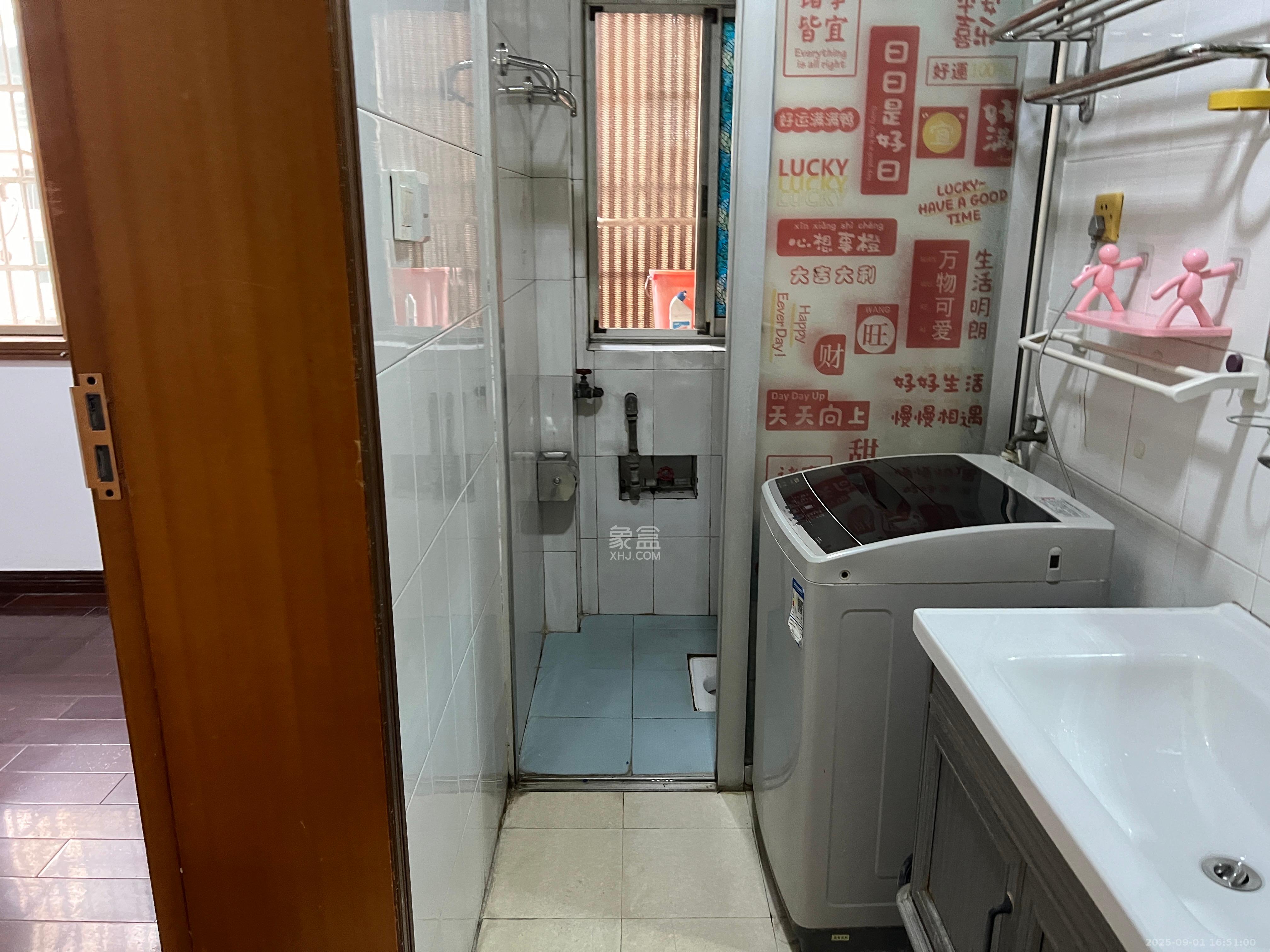 长沙市化工医药行业管理办公室宿舍  3室2厅1卫   2400.00元/月室内图