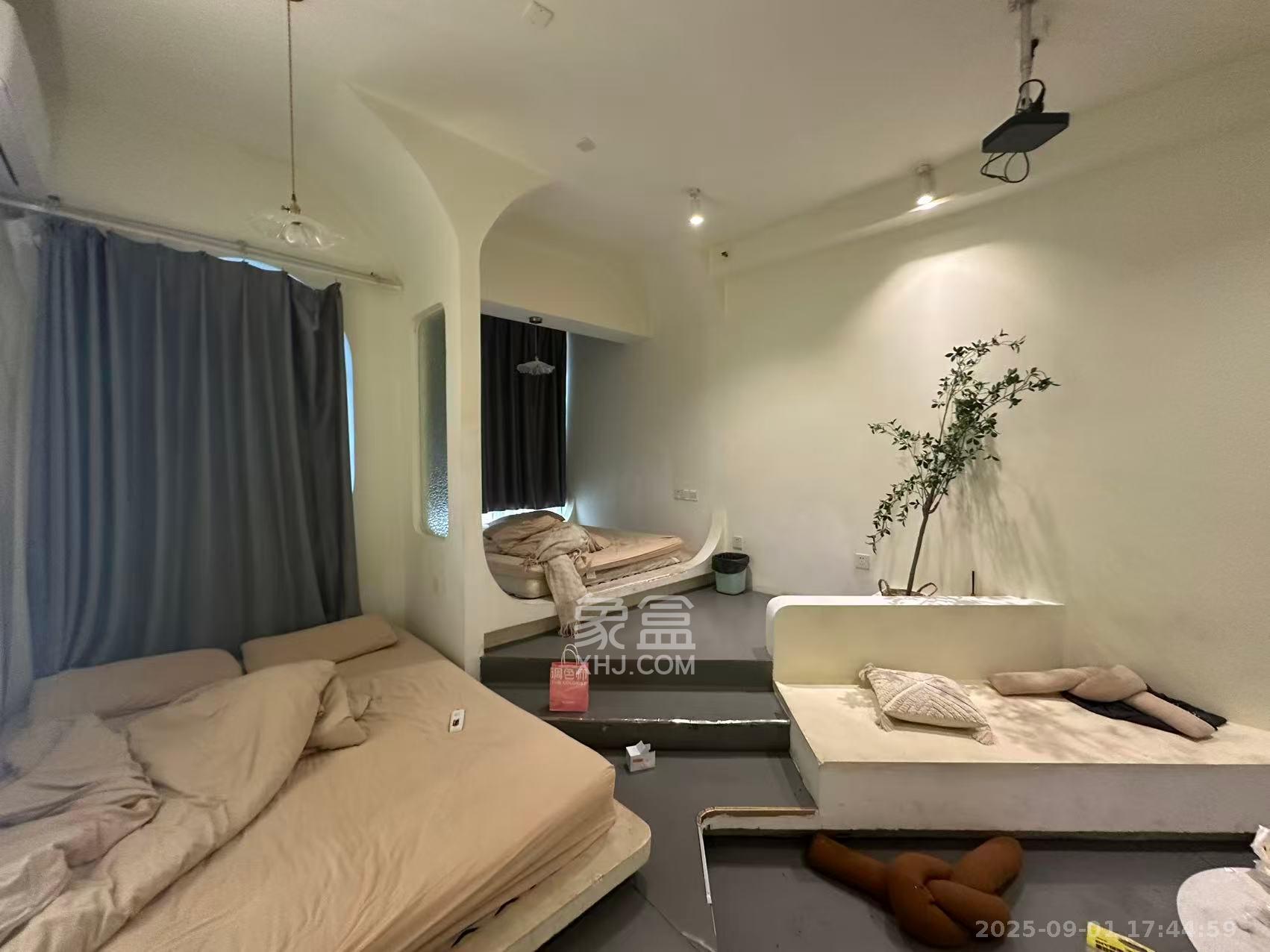 YO领域(领御大厦) 1室1厅1卫 1800.0元/月 YO领域(领御大厦) 1室1厅1卫 1800.0元/月室内图