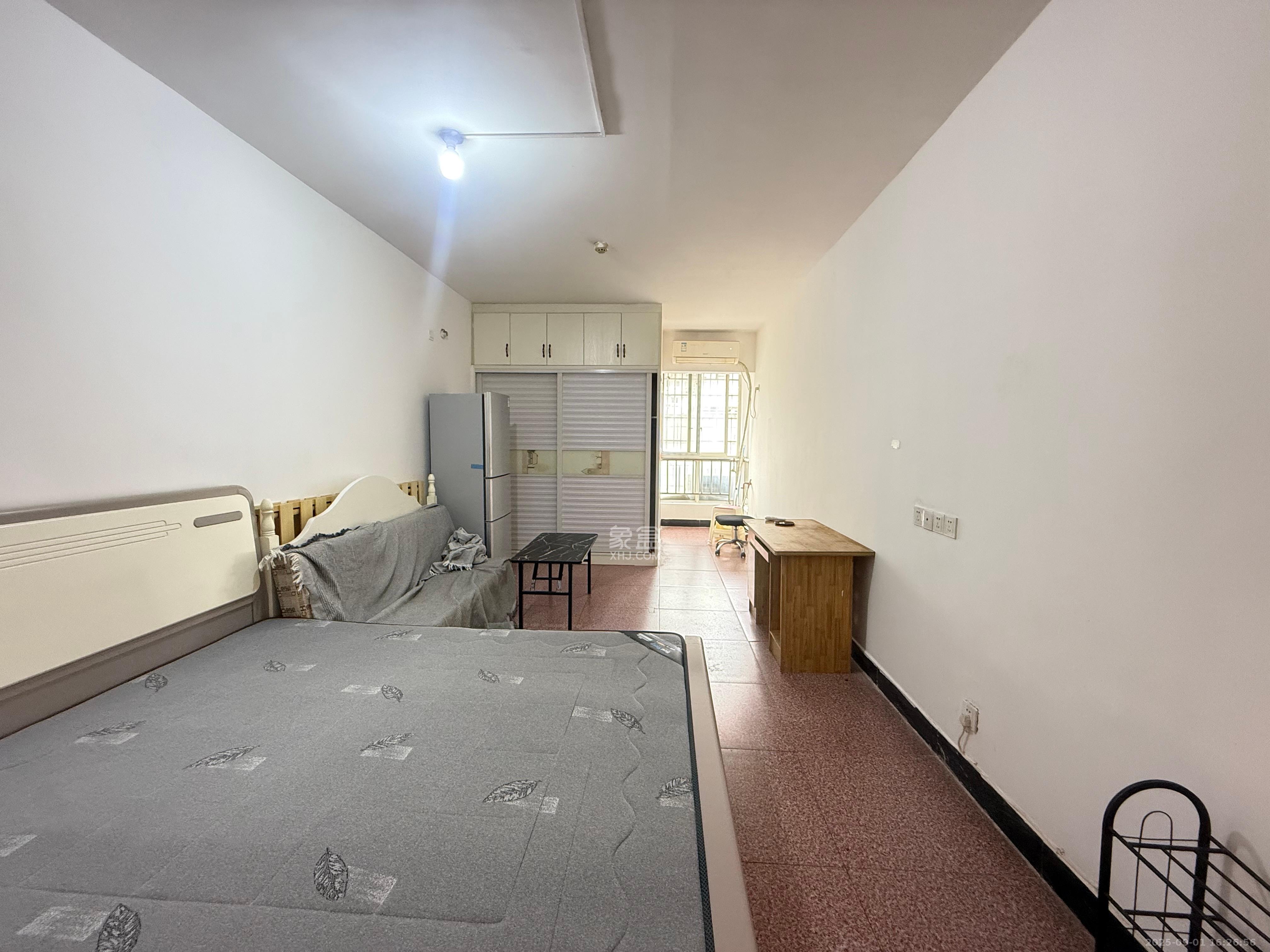 伍家岭生活广场  1室0厅1卫    1500.0元/月室内图