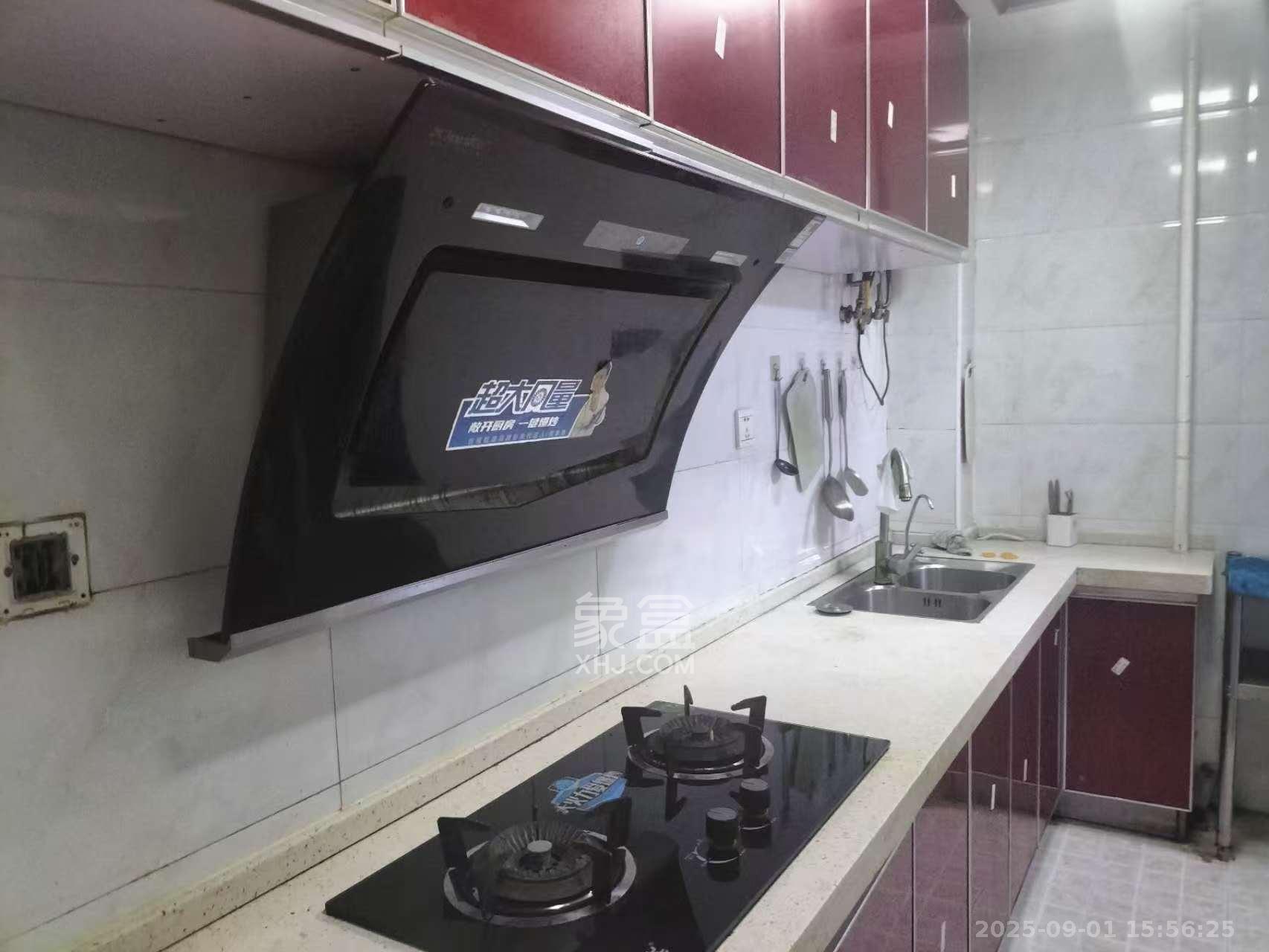 中海梅溪湖壹号  3室2厅2卫    2500.0元/月 中海梅溪湖壹号  3室2厅2卫    2500.0元/月室内图