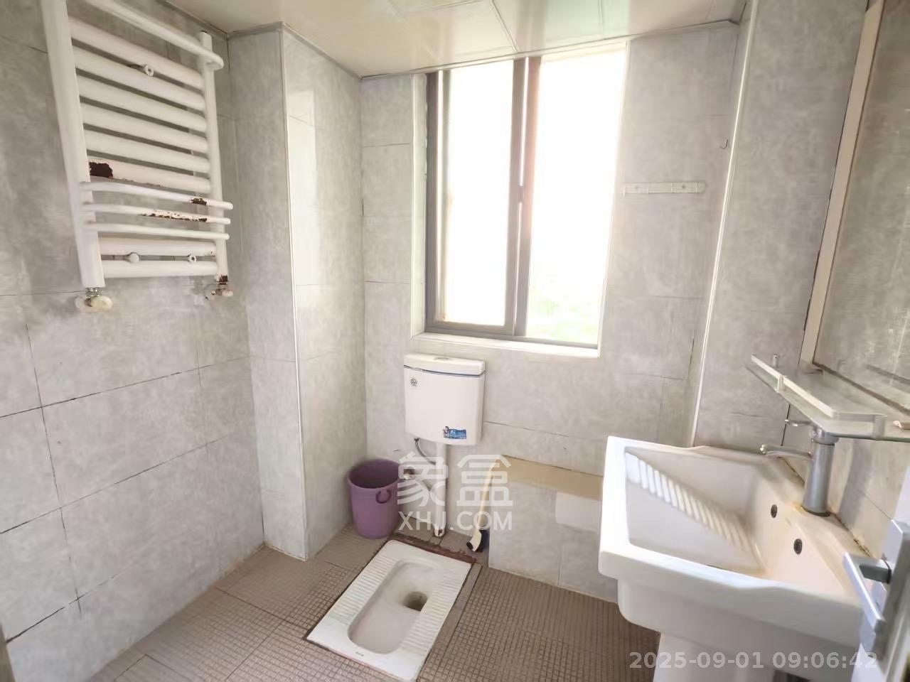 鑫远湘府华城 3室2厅1卫 1800.0元/月 鑫远湘府华城 3室2厅1卫 1800.0元/月室内图