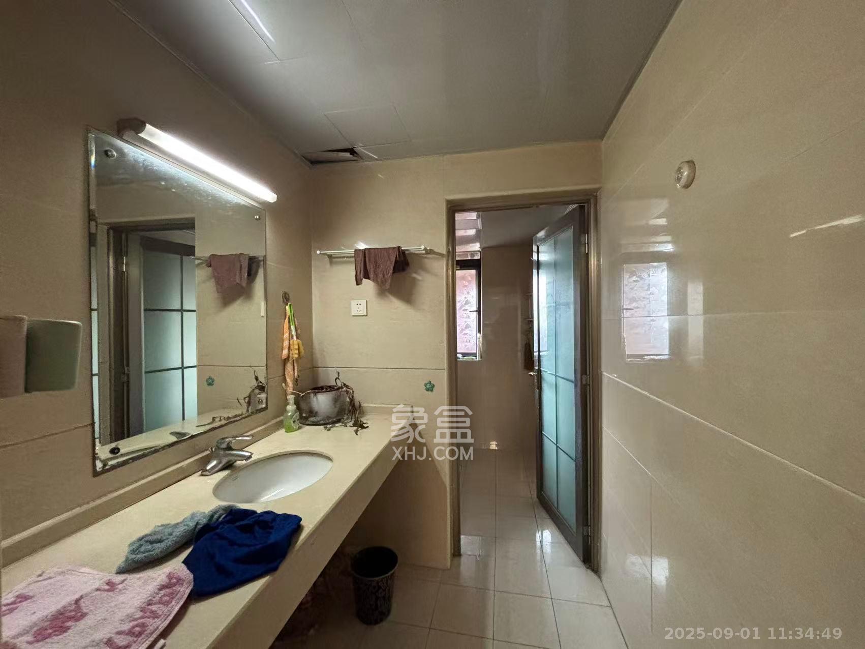 香樟雅郡  4室2厅2卫    3300.0元/月 香樟雅郡  4室2厅2卫    3300.0元/月室内图