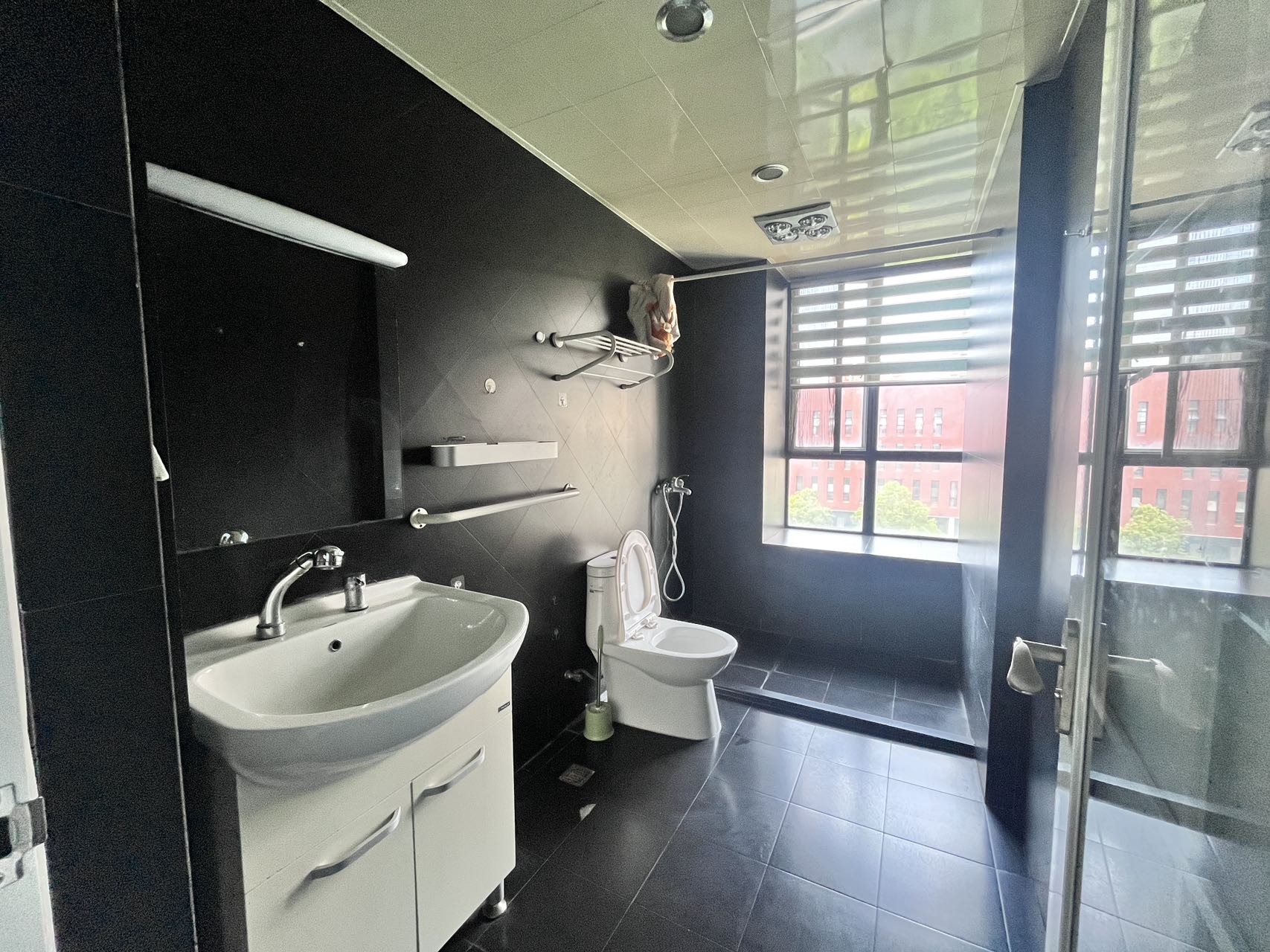 中核缇香名苑 3室2厅2卫 2000.0元/月 中核缇香名苑 3室2厅2卫 2000.0元/月室内图