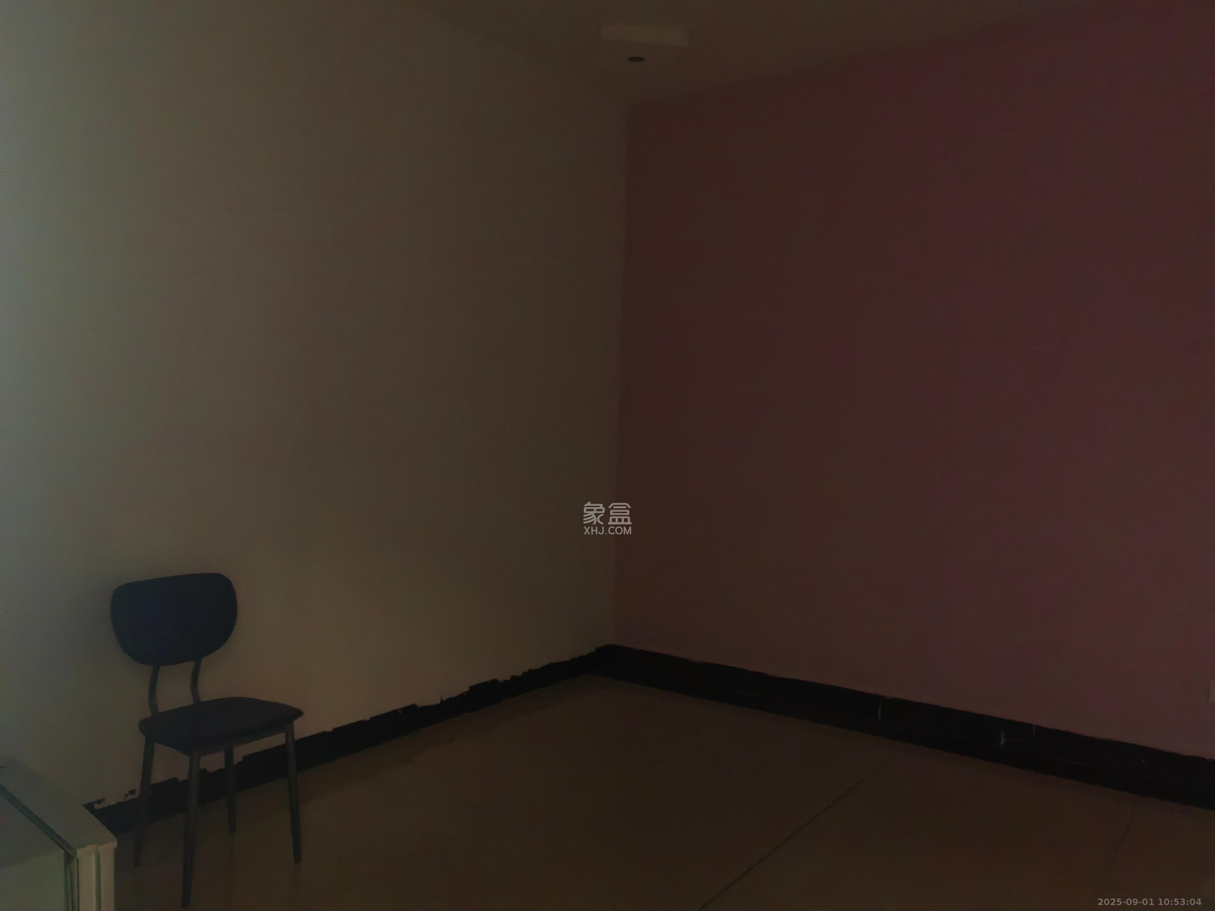 新月安置小区 5室2厅1卫 3300.0元/月 新月安置小区 5室2厅1卫 3300.0元/月室内图