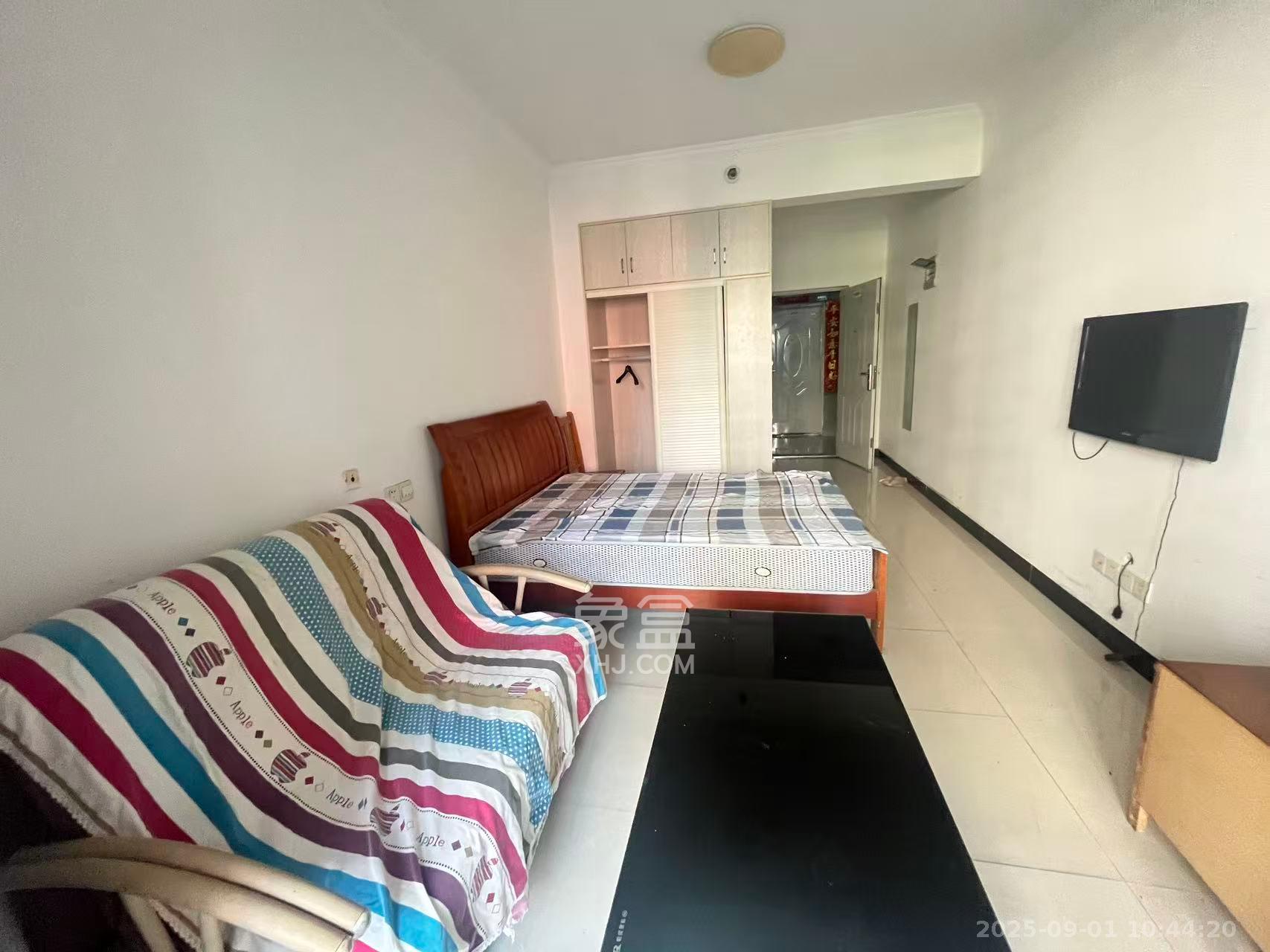 怡海星城  1室1厅1卫    900.0元/月 怡海星城  1室1厅1卫    900.0元/月