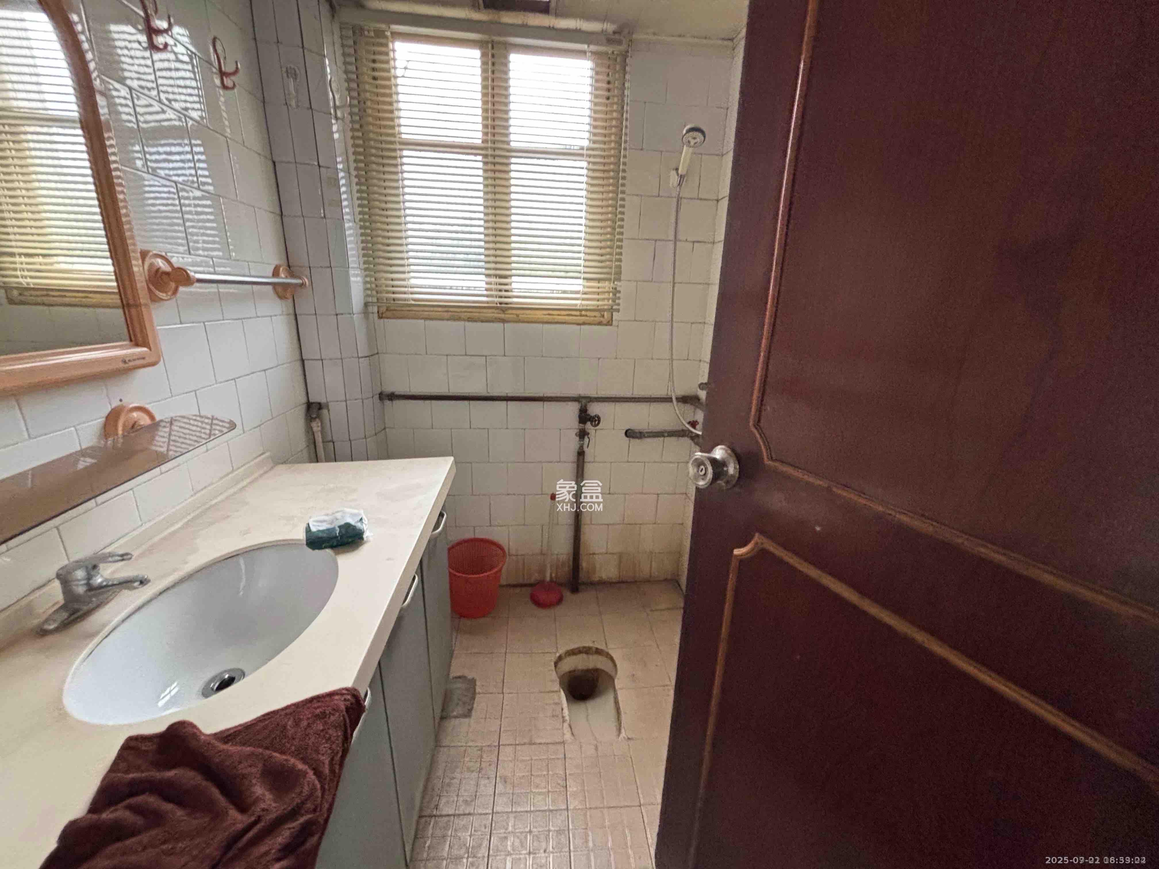 瑞昌粮油宿舍  3室1厅1卫    1000.0元/月 瑞昌粮油宿舍  3室1厅1卫    1000.0元/月室内图