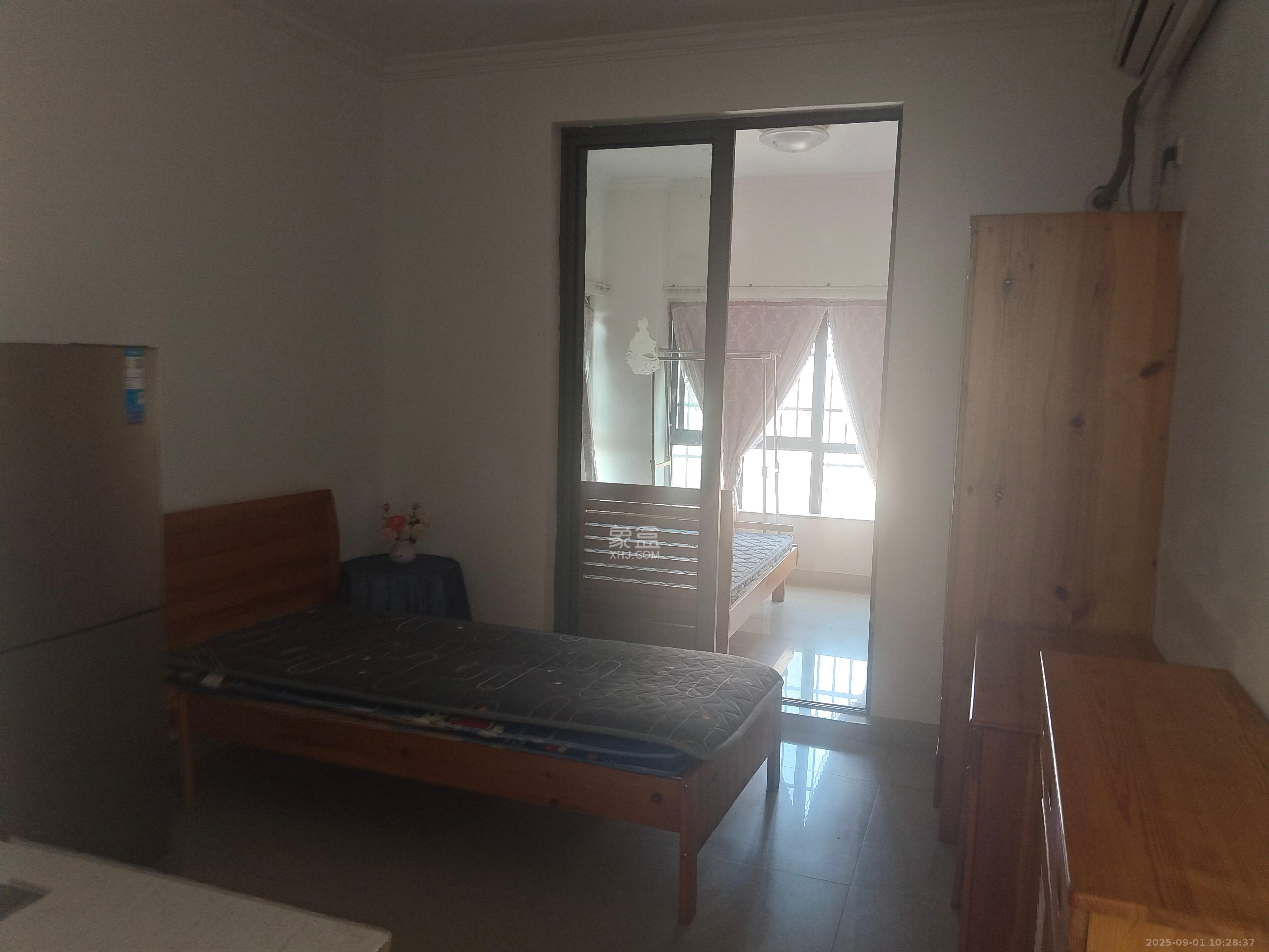 鑫远熙山  1室1厅1卫   1300.00元/月室内图