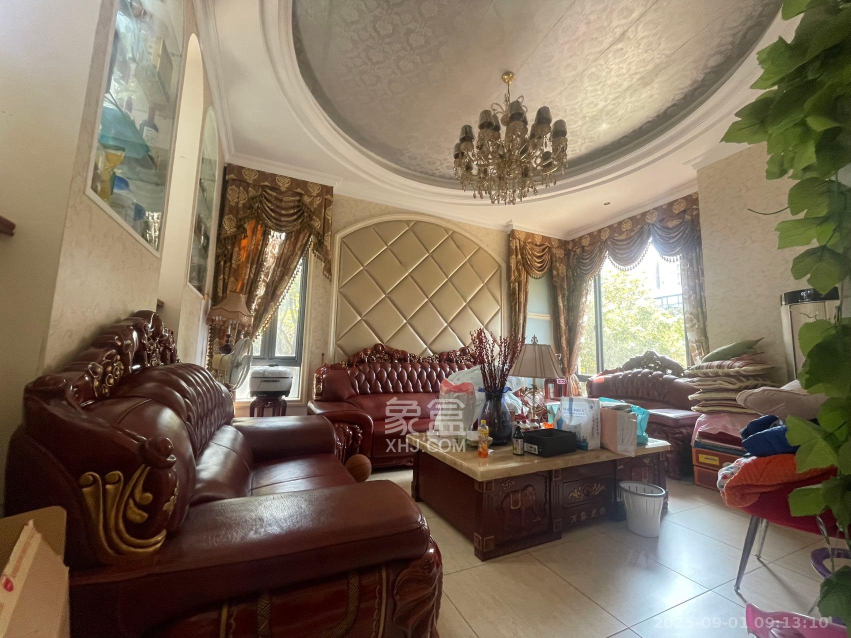 龙湾国际别墅  4室2厅3卫    7500.0元/月 龙湾国际别墅  4室2厅3卫    7500.0元/月室内图