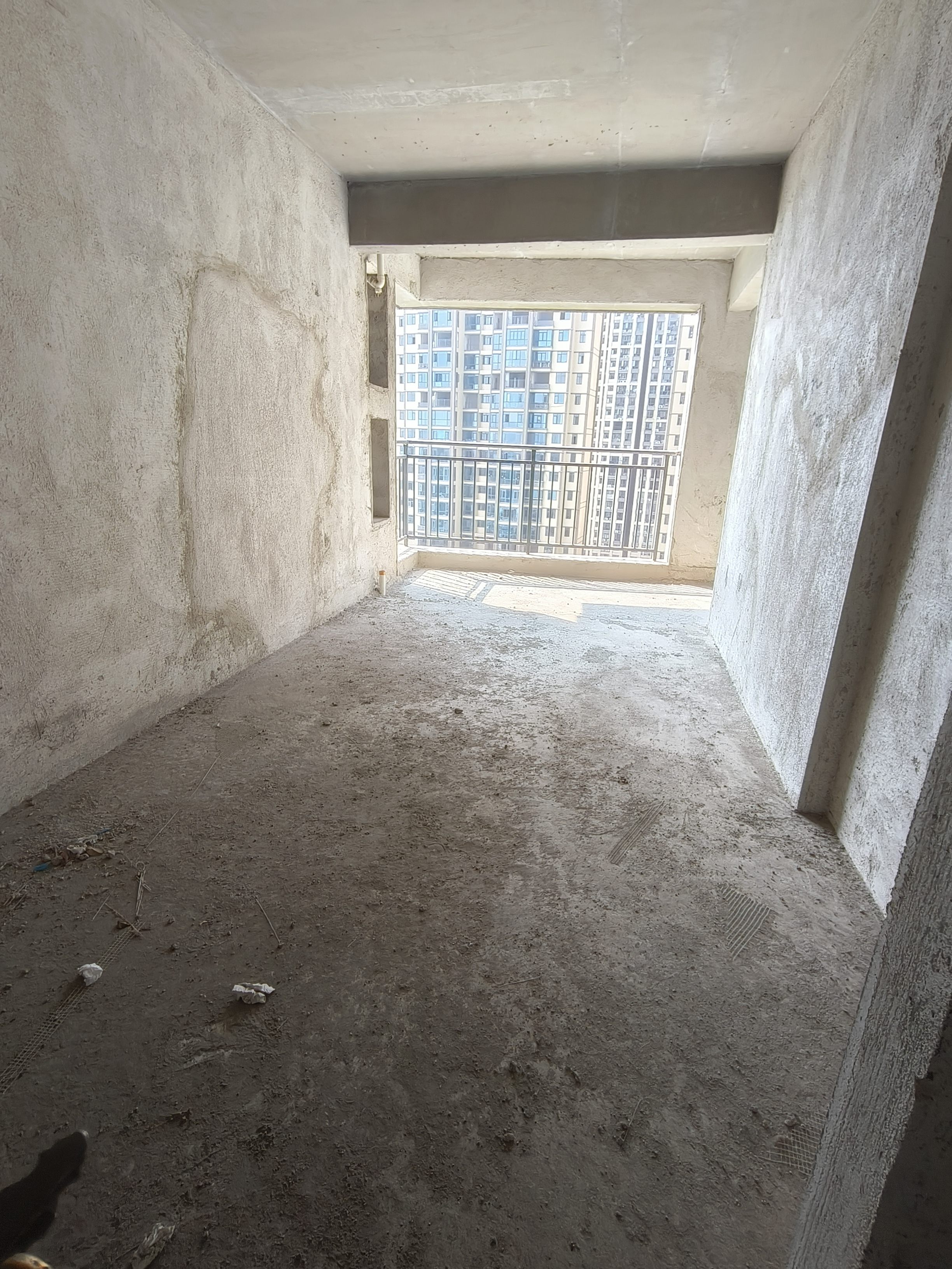 五洲锦城 4室2厅2卫 66.8万 五洲锦城 4室2厅2卫 66.8万客厅